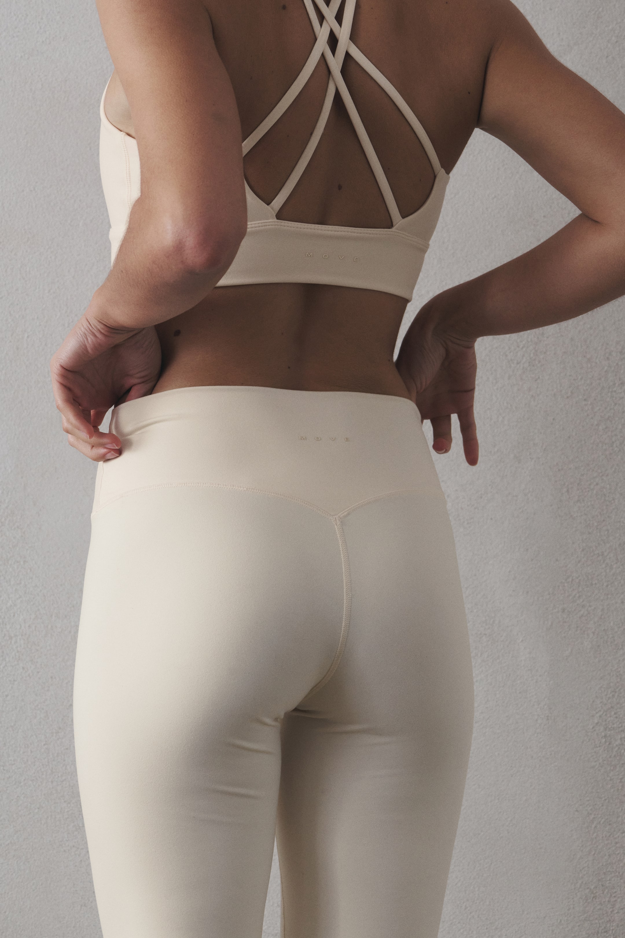 View larger image: Flared Yoga Leggings with SoftMove™ - Peachy beige - Ladies | H&M CA 4