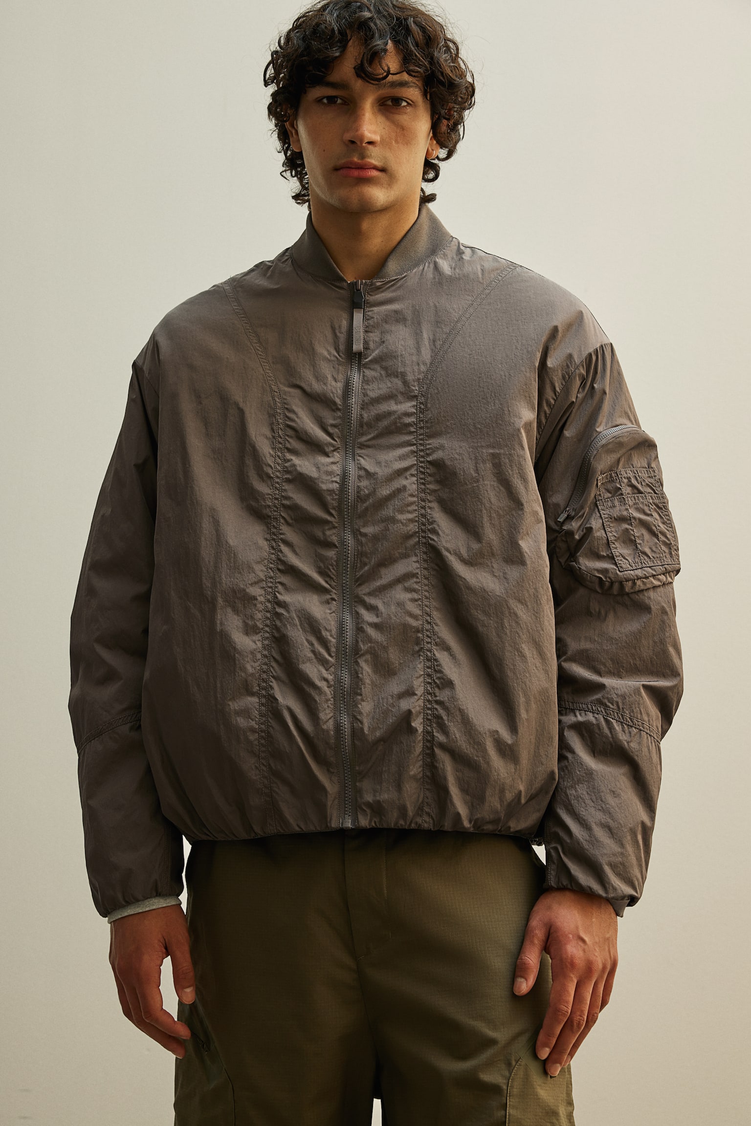 Loose Fit Water Repellent Jacket In ThermoMove™ - Dark greige - 6