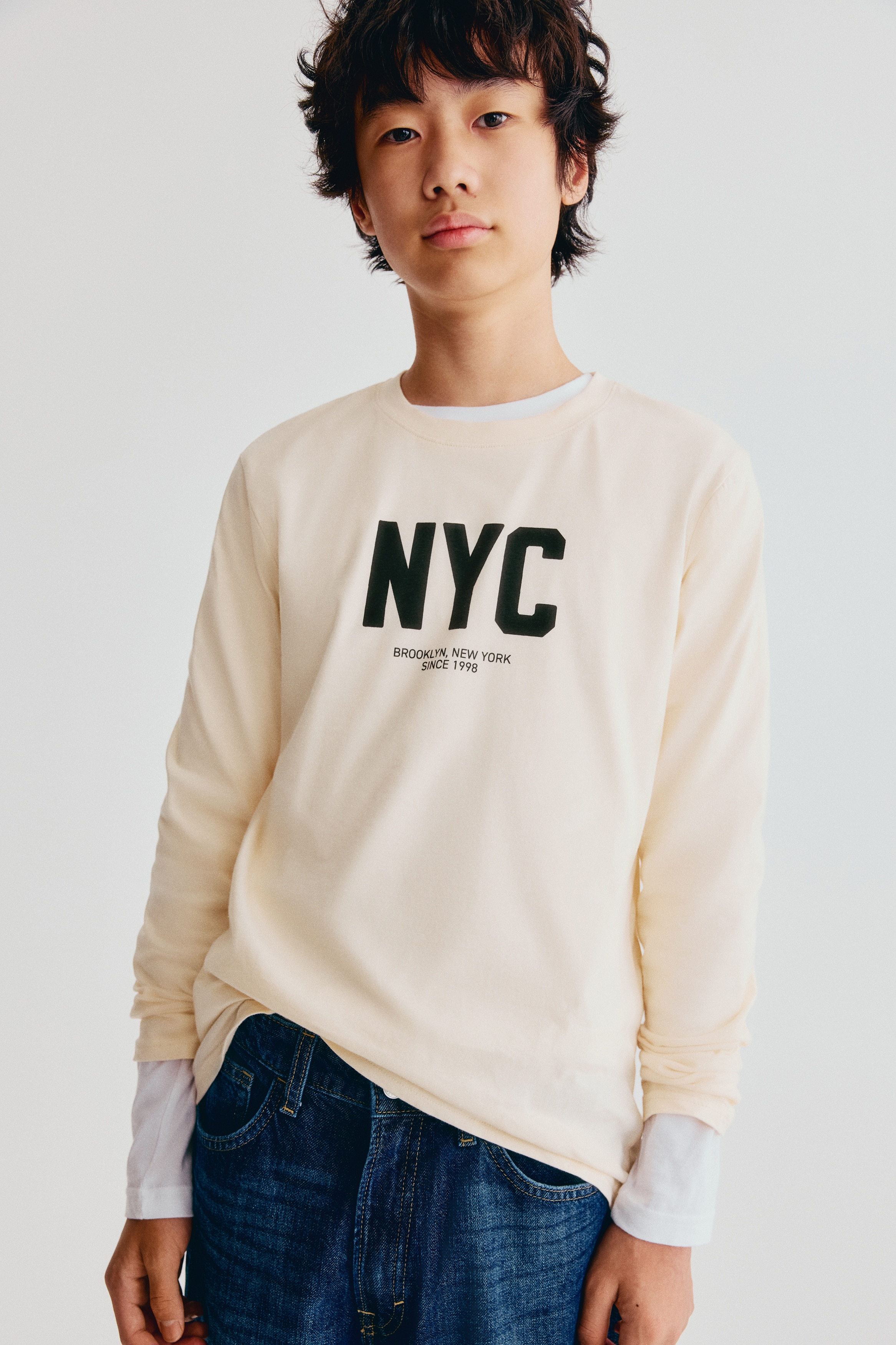 Maglia a maniche lunghe con stampa - Crema/NYC/Nero/Move Fast