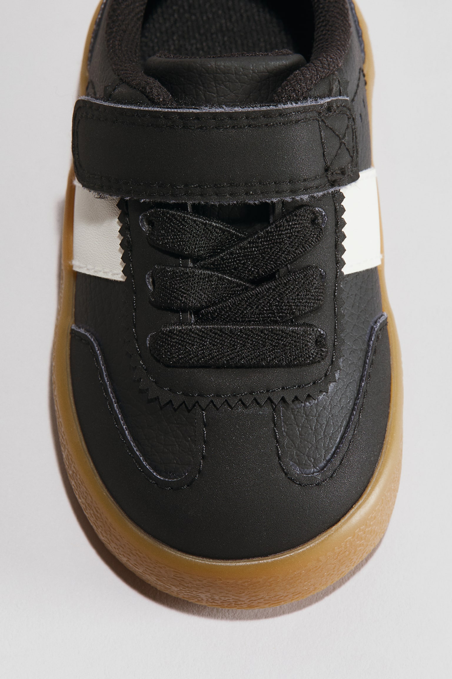 Tenis - Negro/Bloques de color/Amarillo claro/Azul marino/Negro/Crema - 2