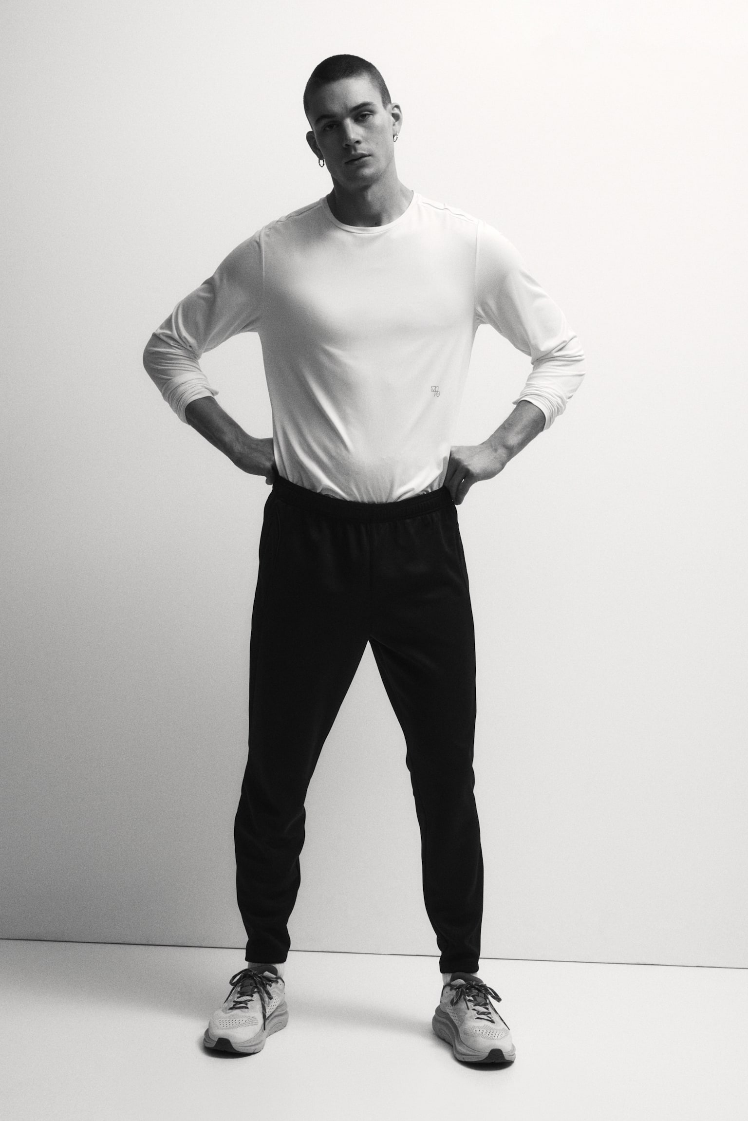 Football trousers with DryMove™ - Black - 8
