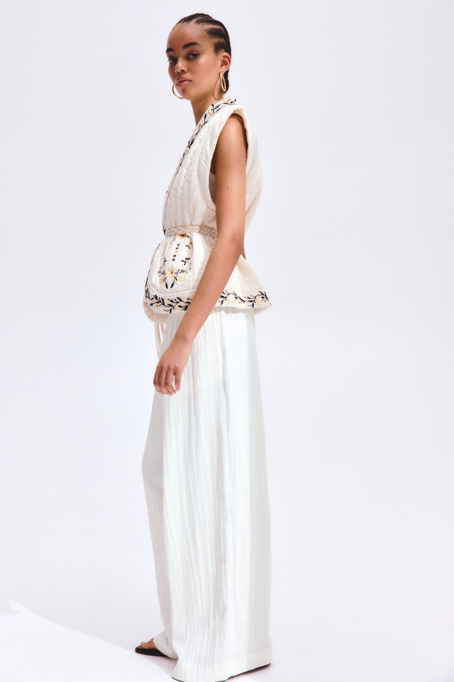 Wide-Leg Ruffle-Trimmed Pants - 6