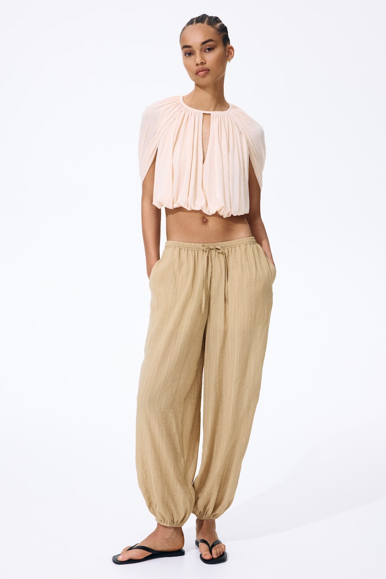Naborane pantalone balon kroja