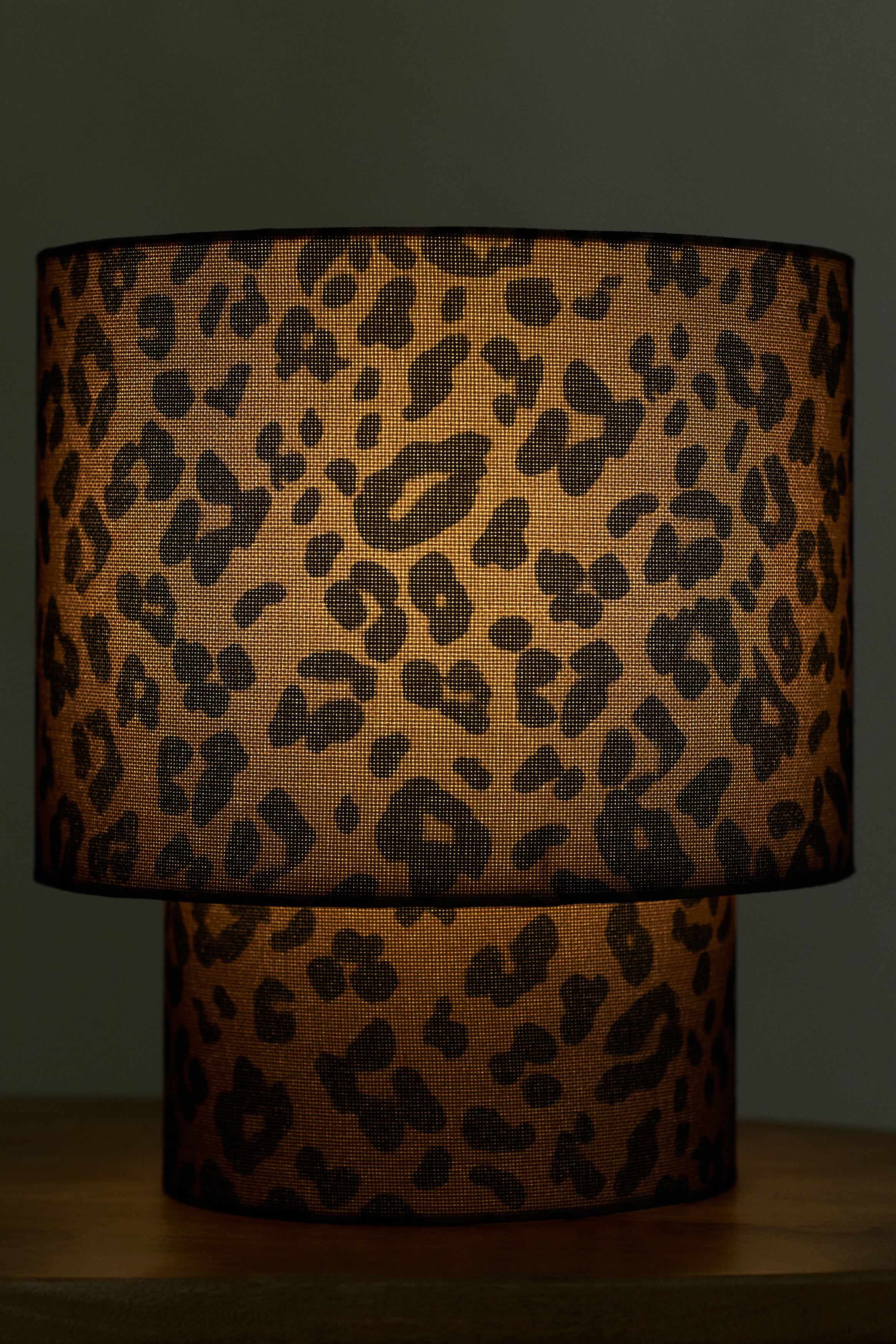 Голяма настолна лампа с покритие от текстил - Кафяв/Леопардов принт/Светлобежов/Зебра принт/Черен/Райета