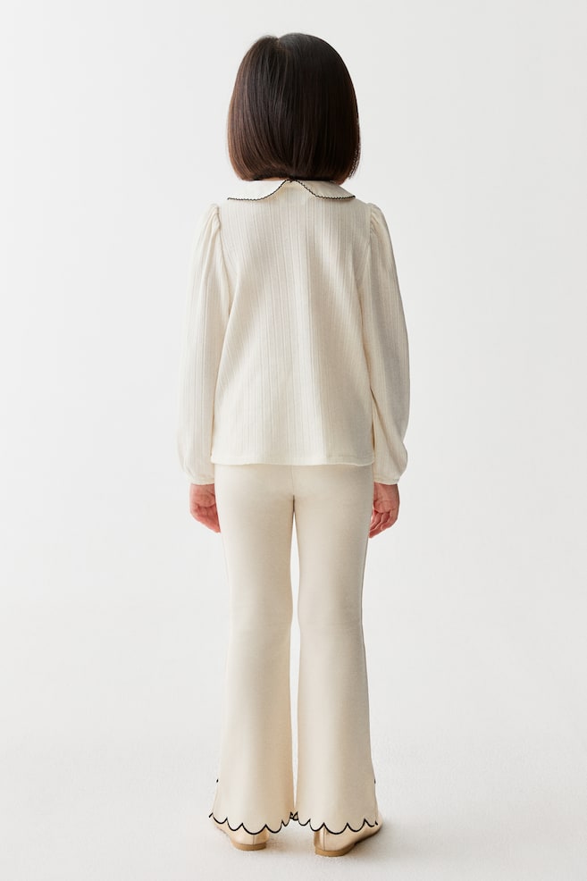 Scalloped-hem flared leggings-Cream - 3