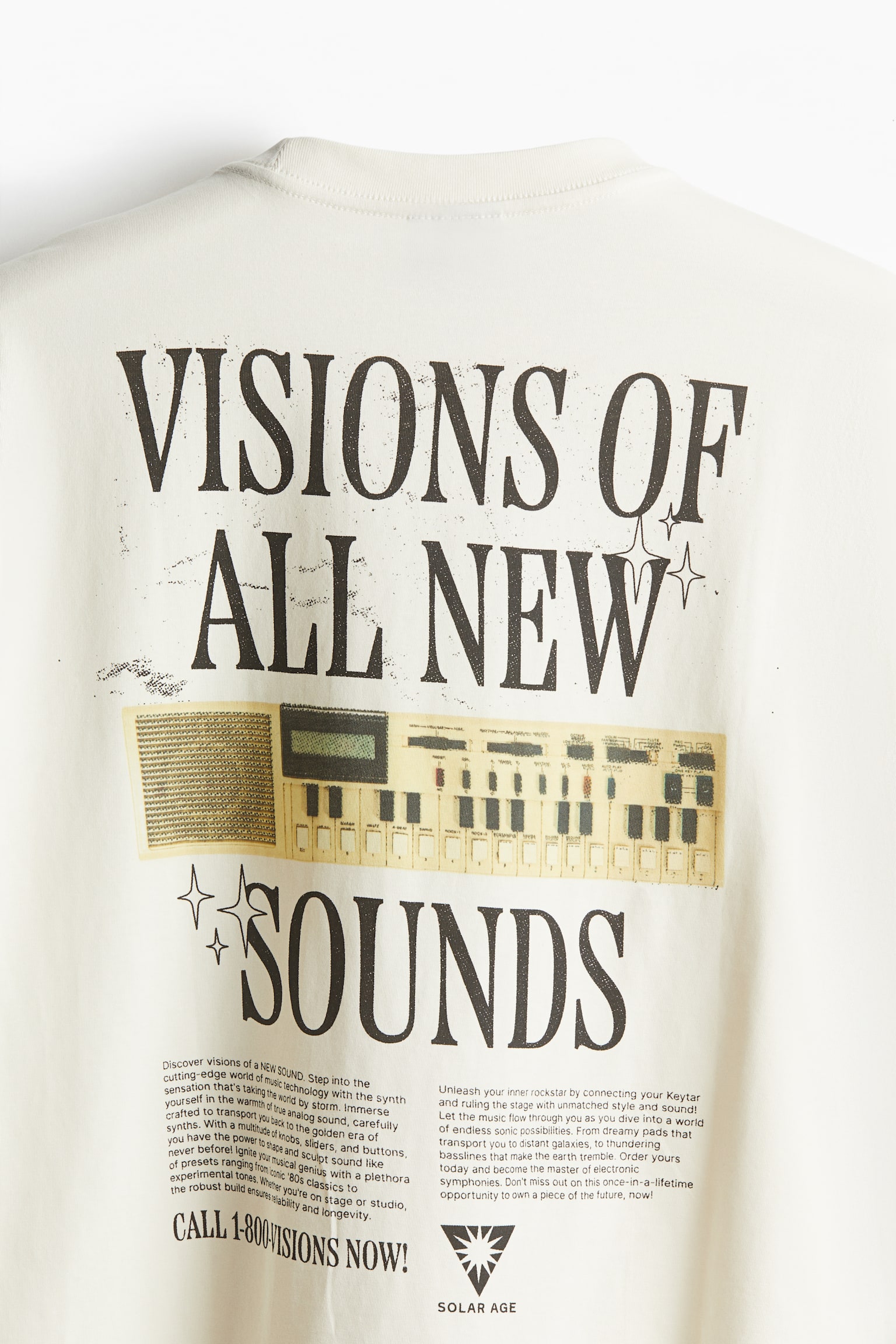 Loose Fit Print Tee - Cream/Visions/Beige/Sun/Black/Palm tree/Light beige/Riddance/Black/Saint Louis/White/Aura Artist House/White/Good Times/White/NYC Run Club/Cream/Balance Focus/Black/Quick Sips/White/Holidays/Black/Frog/Cream/Grand Leon Hotel/White/Okinawa/Black/Sunflowers - 3