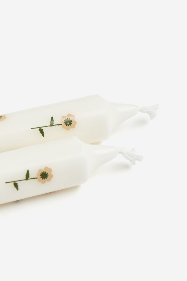 2-pack patterned candles - White/Flowers - 2