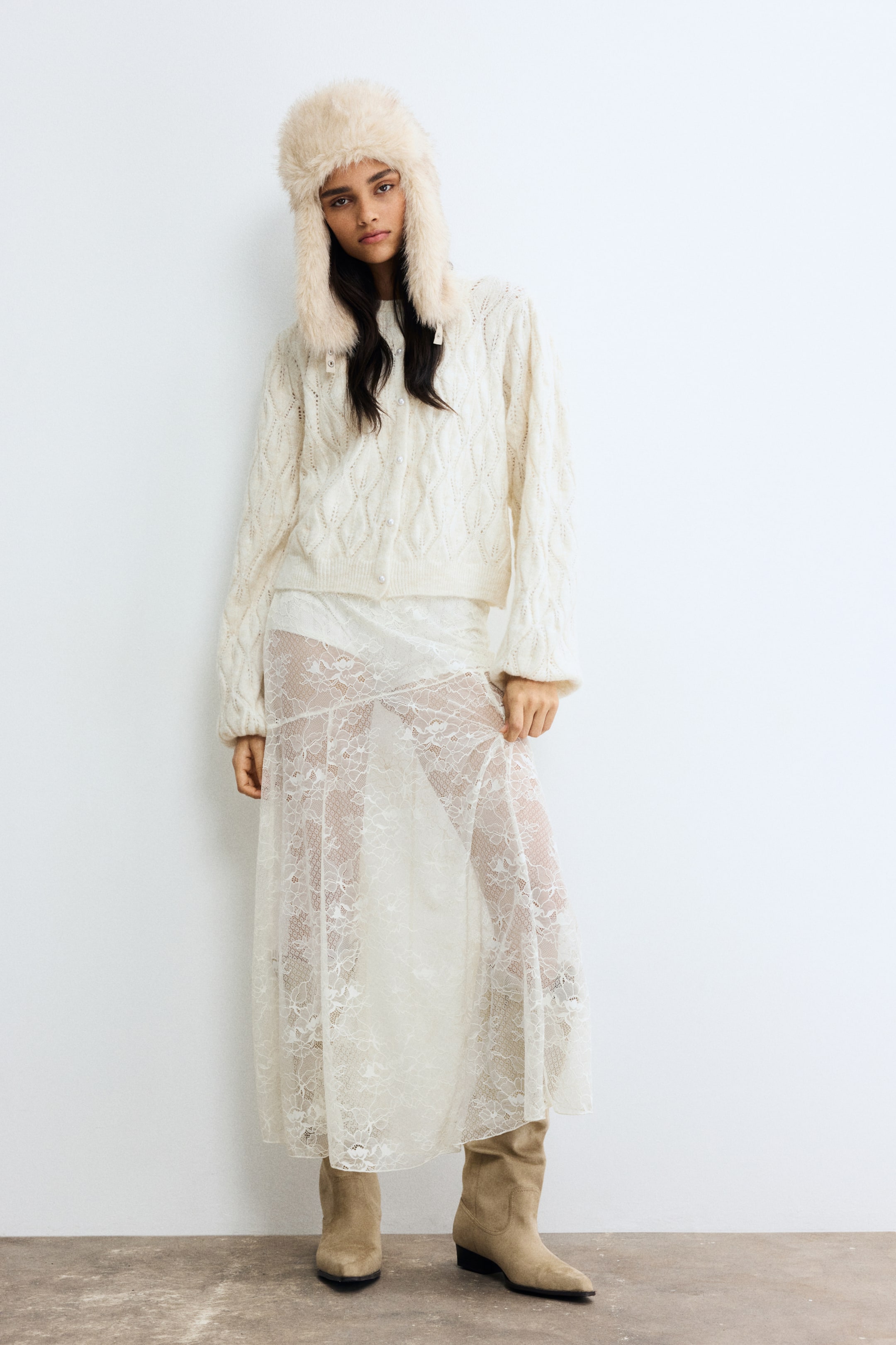 Nagyobb kép megtekintése: Lyukmintás kötött kardigán - Világosbézs - NŐI | H&M HU 1