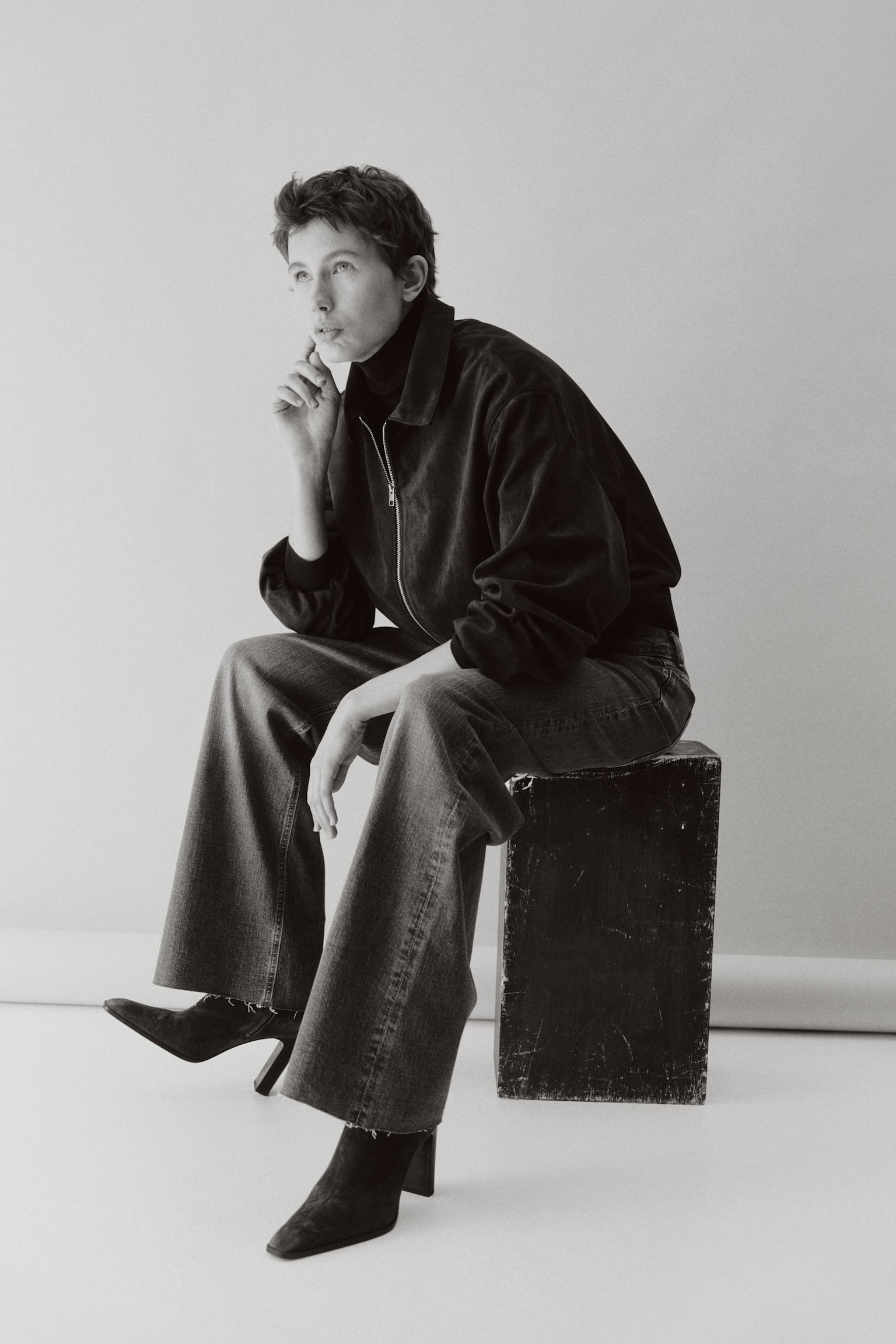 Harper High Rise Wide Leg Jeans - Washed denim blue/Dark brown/Dark denim gray/Navy denim blue/Light denim blue/White/Denim blue/White/Navy denim blue/Navy denim blue/Dark denim blue/Denim blue/Light denim blue/Light denim blue/Dark denim blue/Light denim blue/Denim blue/White/Light denim blue - 4