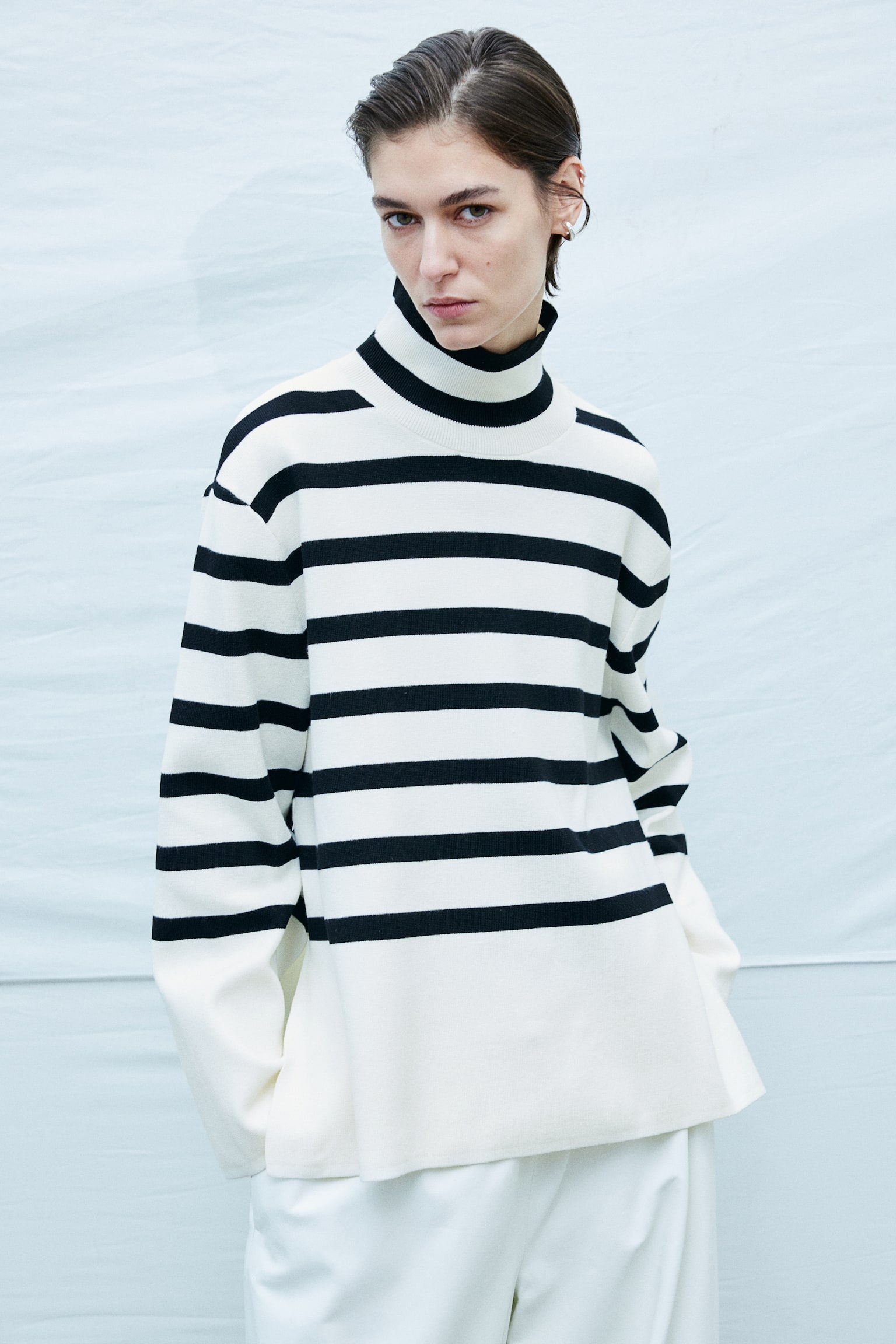 Turtleneck jumper - Cream/Striped/Navy blue/Cream striped/White/Beige striped - 1