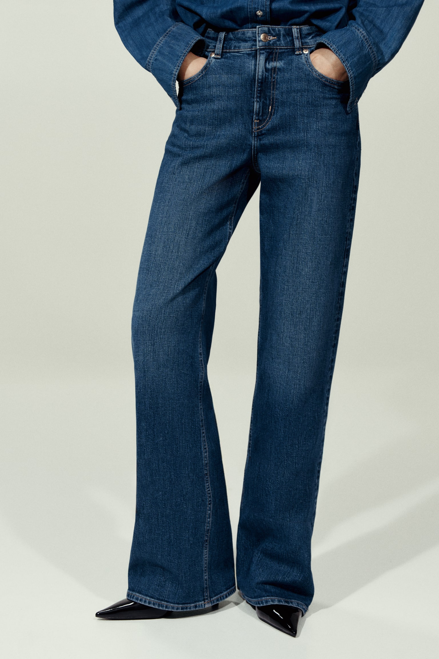 Wide High Jeans - Denim blue/White/Navy denim blue/Light denim blue/Navy denim blue/Dark denim blue/Washed denim blue/Dark denim grey/Light denim blue/Dark denim blue/Dark brown/Denim blue/White - 6