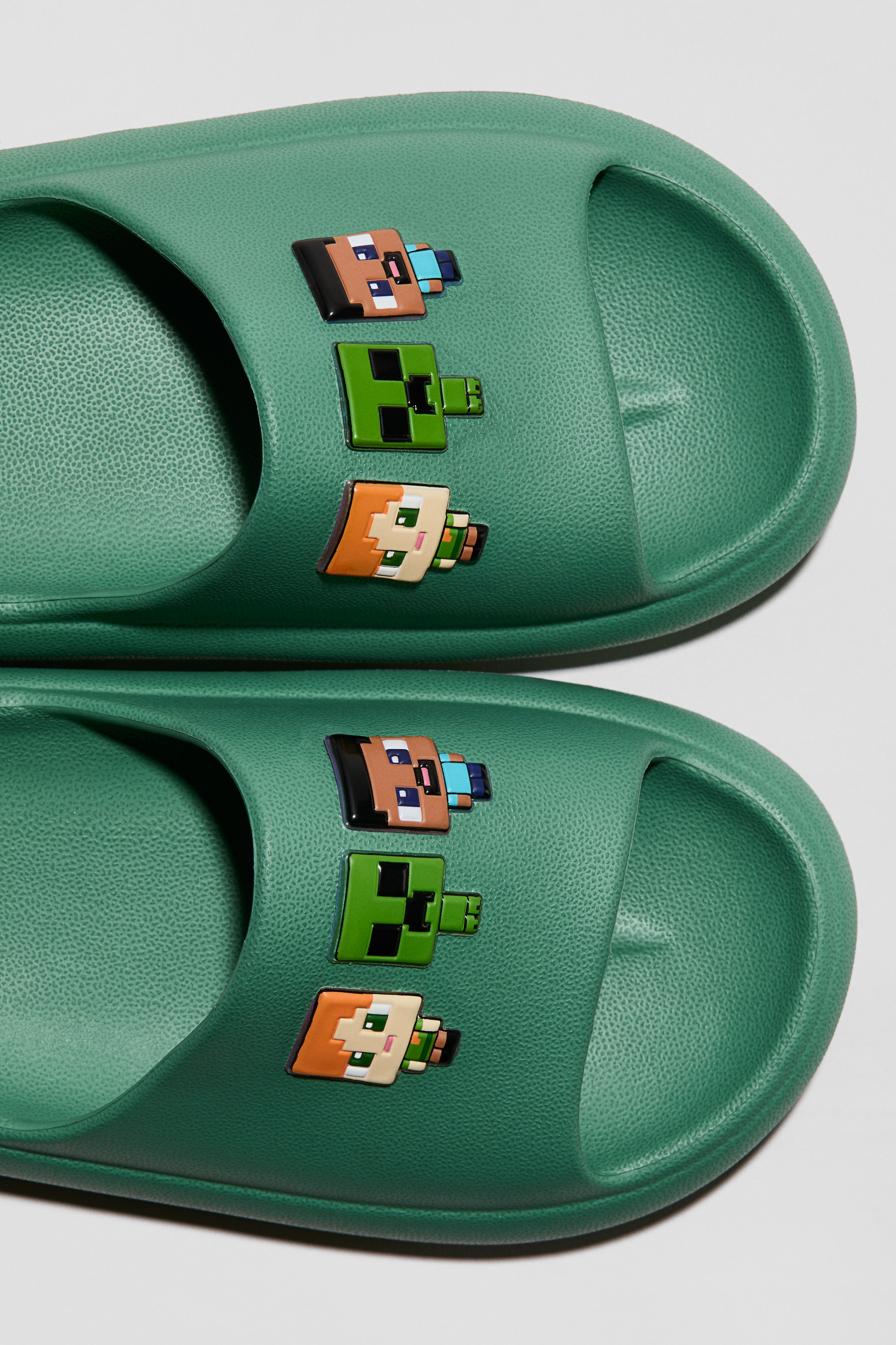 Chunky Pool Shoes
