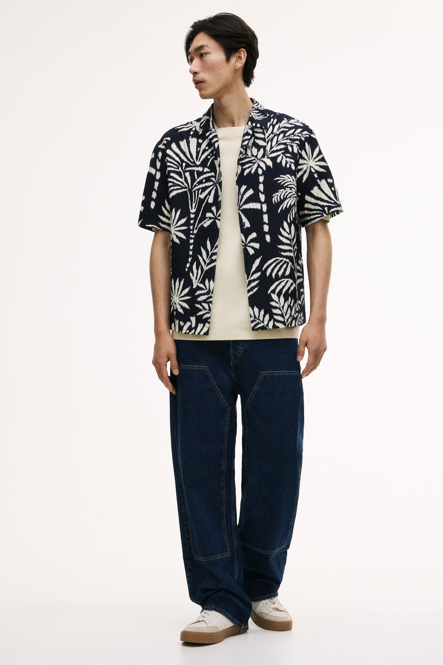 Camisa resort texturizada Regular Fit - Azul marino/Floreado/Blanco/Rojo floreado/Blanco/Flores verdes - 5