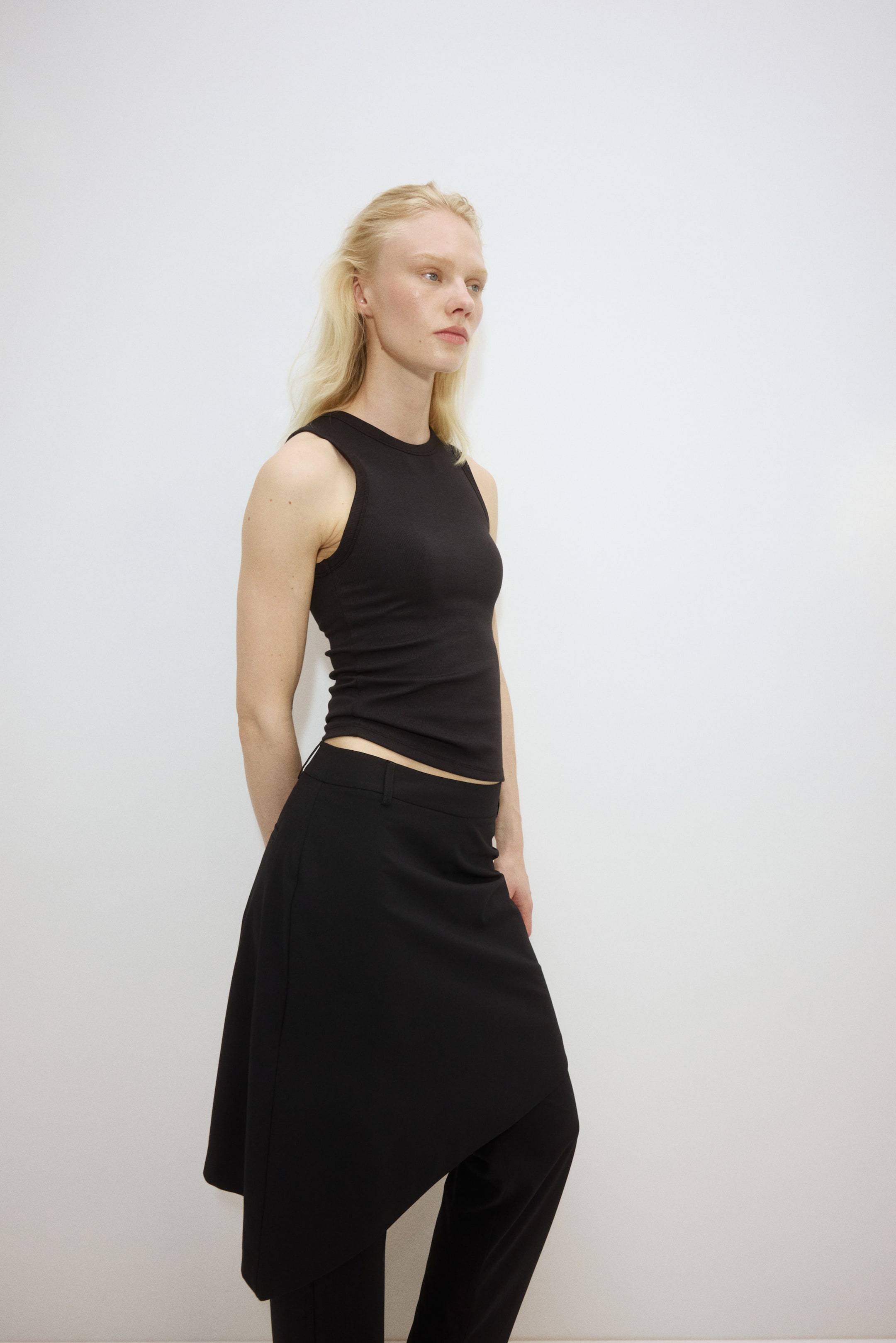 Бра Cooling Slim-Fit Shelf, в рубчик — H&M — фото 8