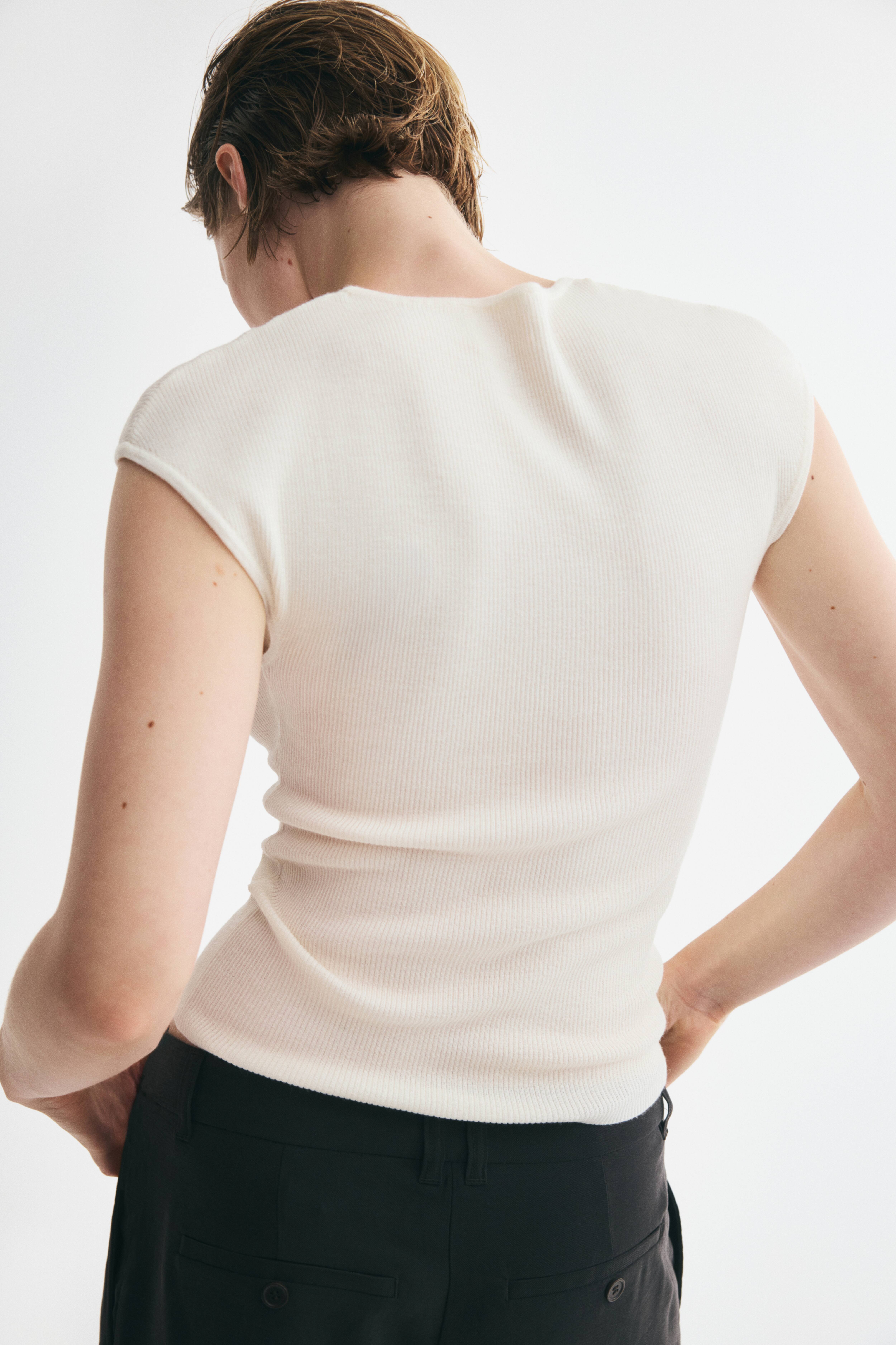 Haut en tricot côtelé de soie mélangée