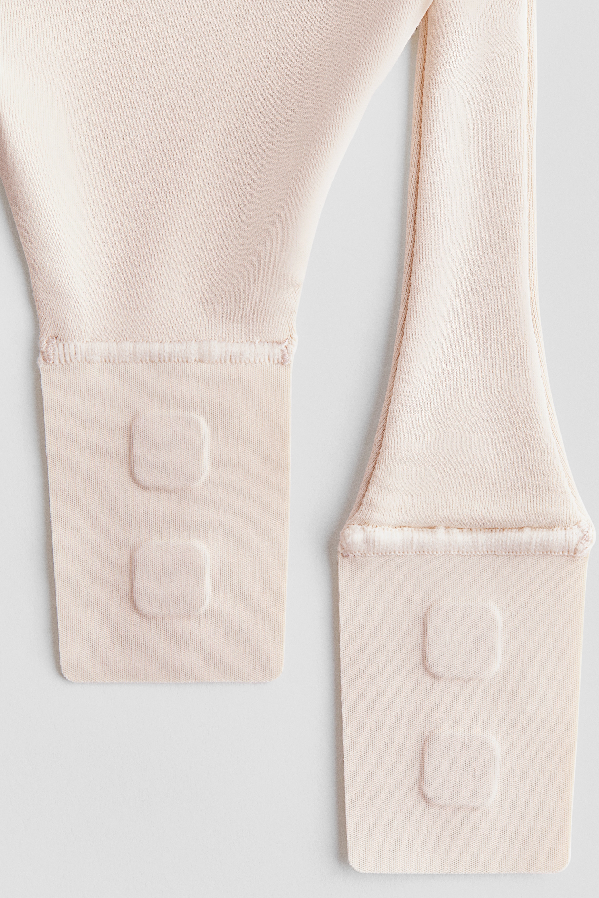 Sculpting Long-sleeved thong body