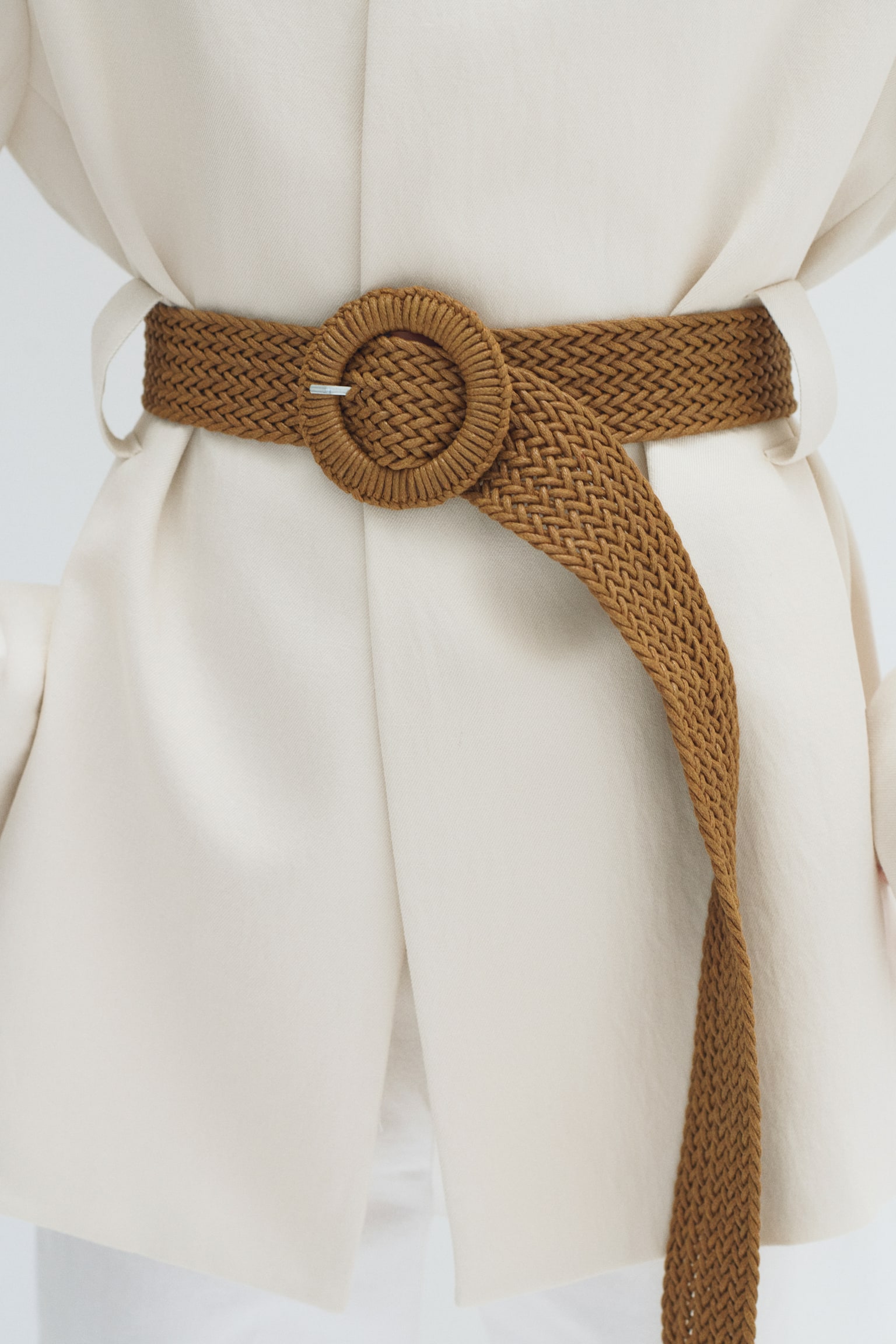 Belted lapelless blazer - 5