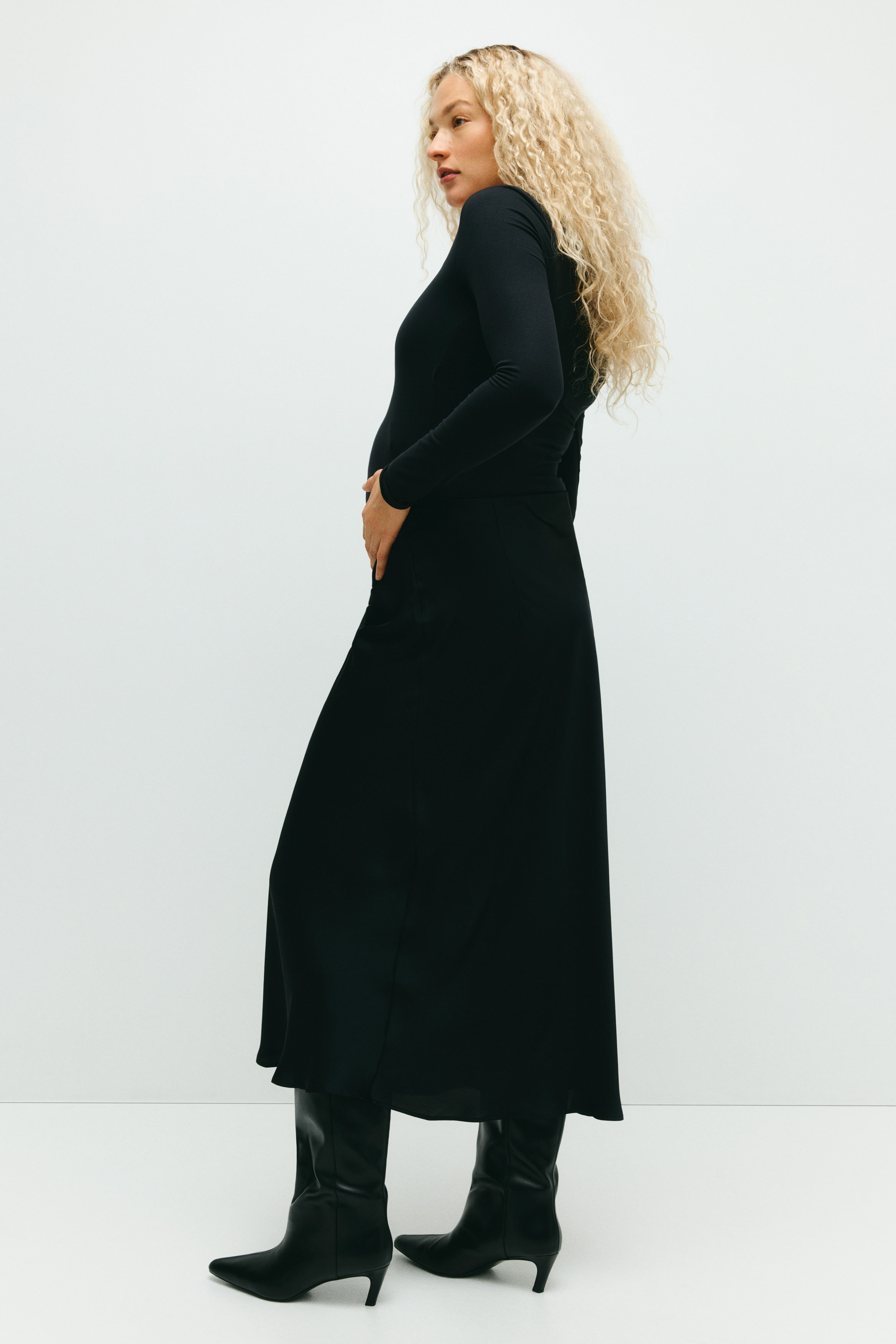 MAMA Square-Neck Top - Black - Ladies | H&M US