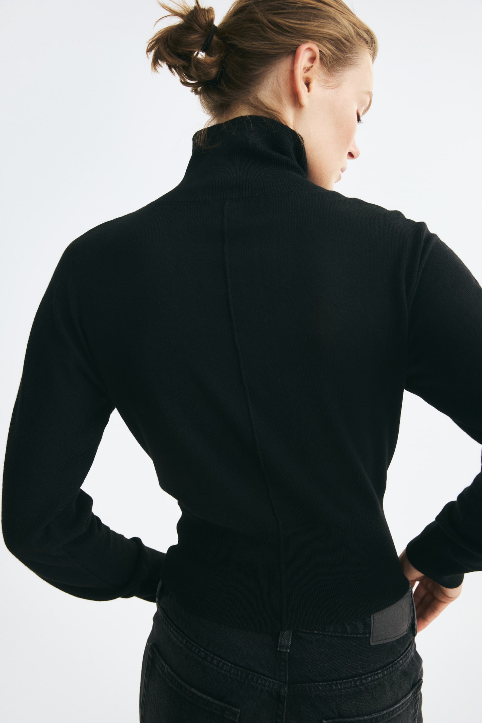 Женский свитер H&M Fine-Knit Mock Turtleneck, цвет: Чёрный — фото 5
