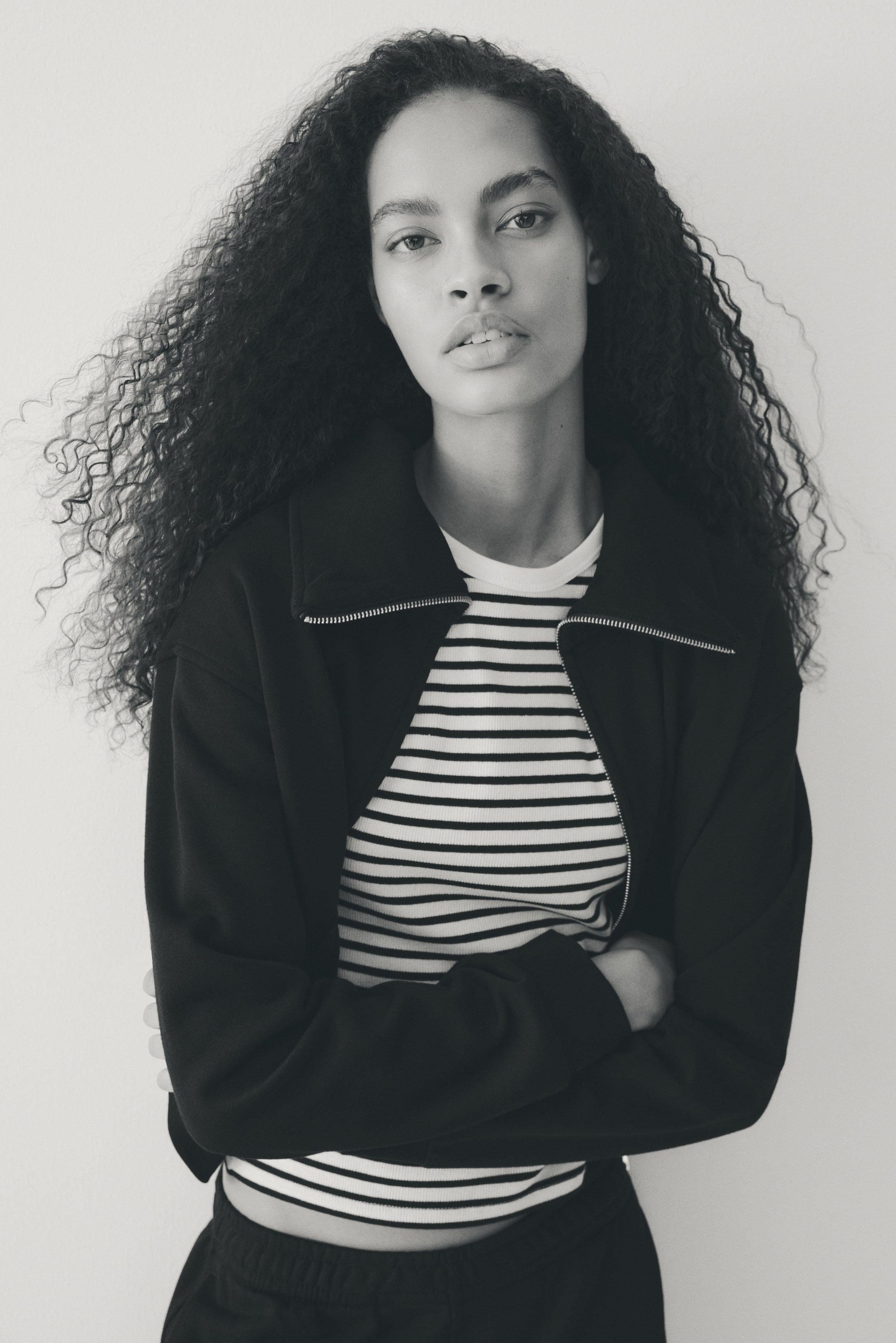 View larger image: 2-Piece Sweatsuit - Black - Ladies | H&M US 2