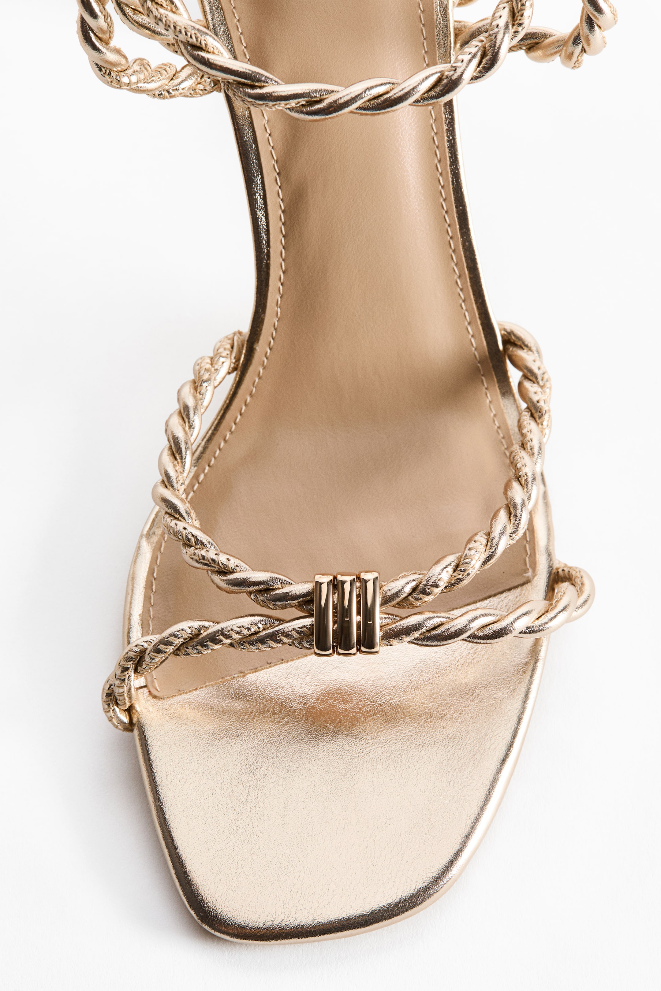 Sandales à talon avec brides fines