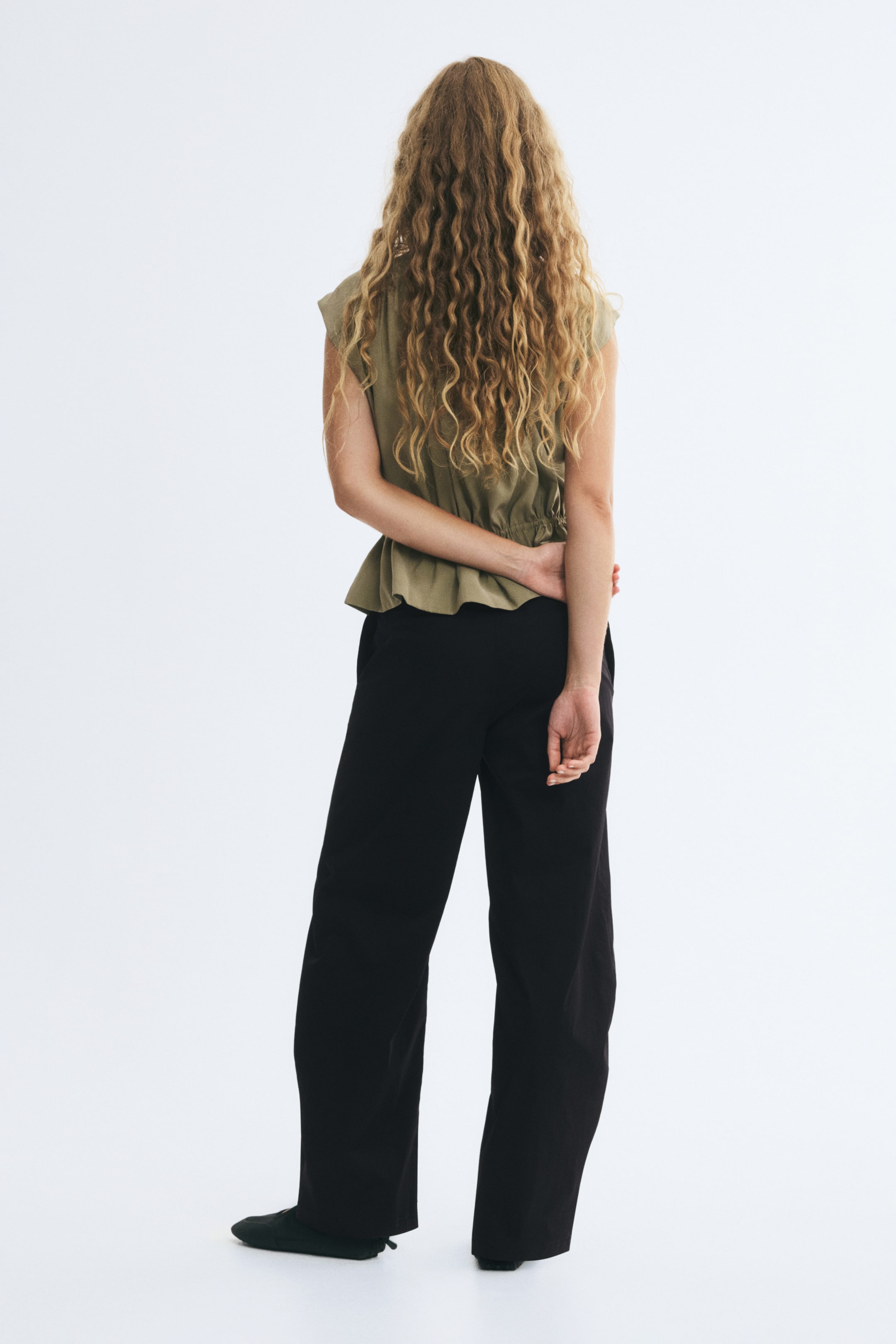 Barrel-Leg Pants
