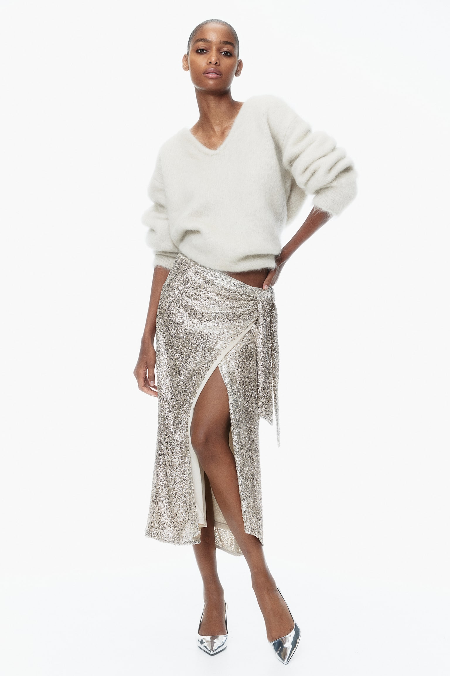 Sequined wrap skirt - Light beige/Silver-coloured/Black - 1