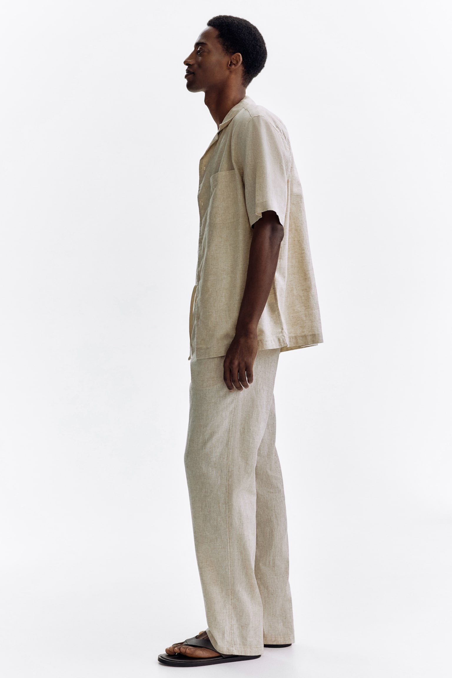 Regular Fit Linen-blend trousers - Cream/White/Black/Dark beige/Sage green - 7