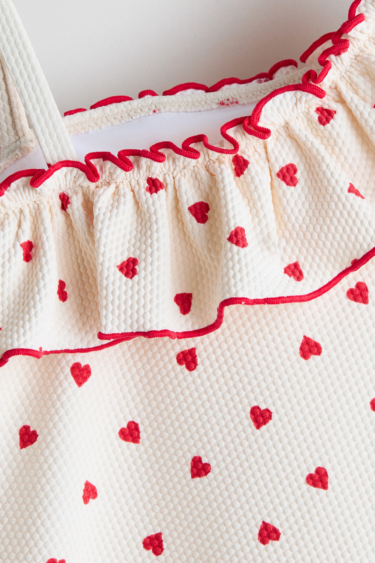 Flounced one-shoulder swimsuit - Cream/Hearts - 2