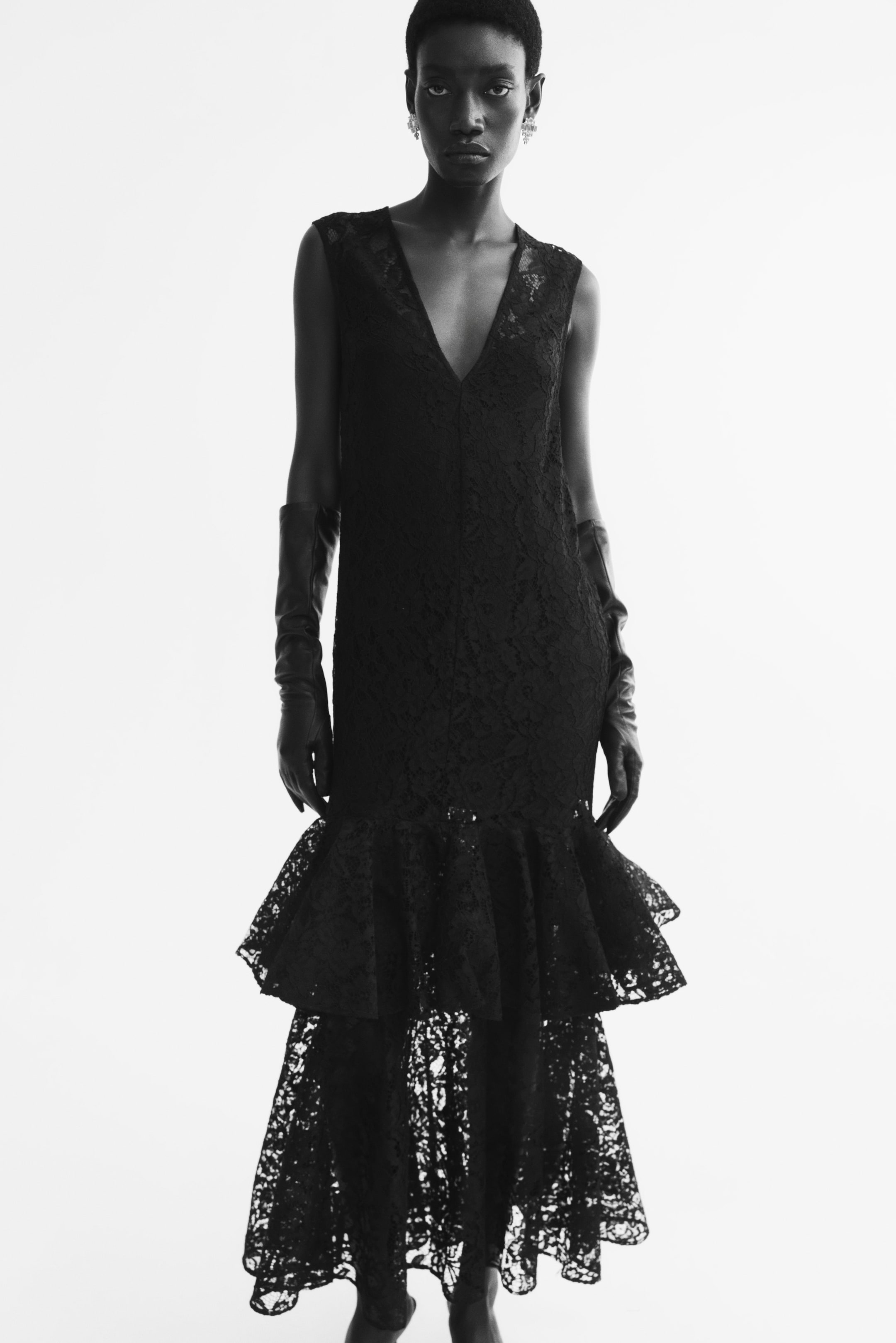 View larger image: Flounced lace dress - Black - Ladies | H&M 1