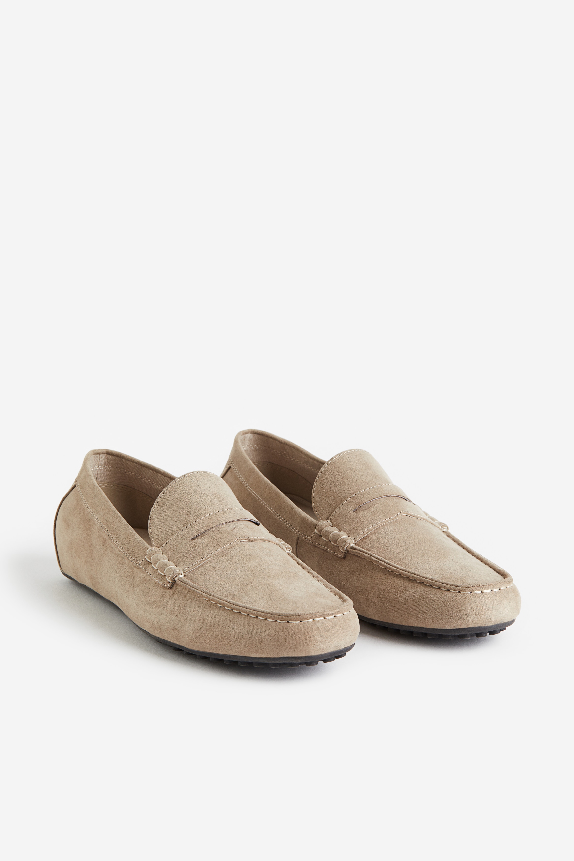 Driving shoes