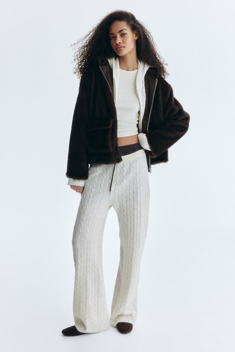 Pantalone u bodu pletenice