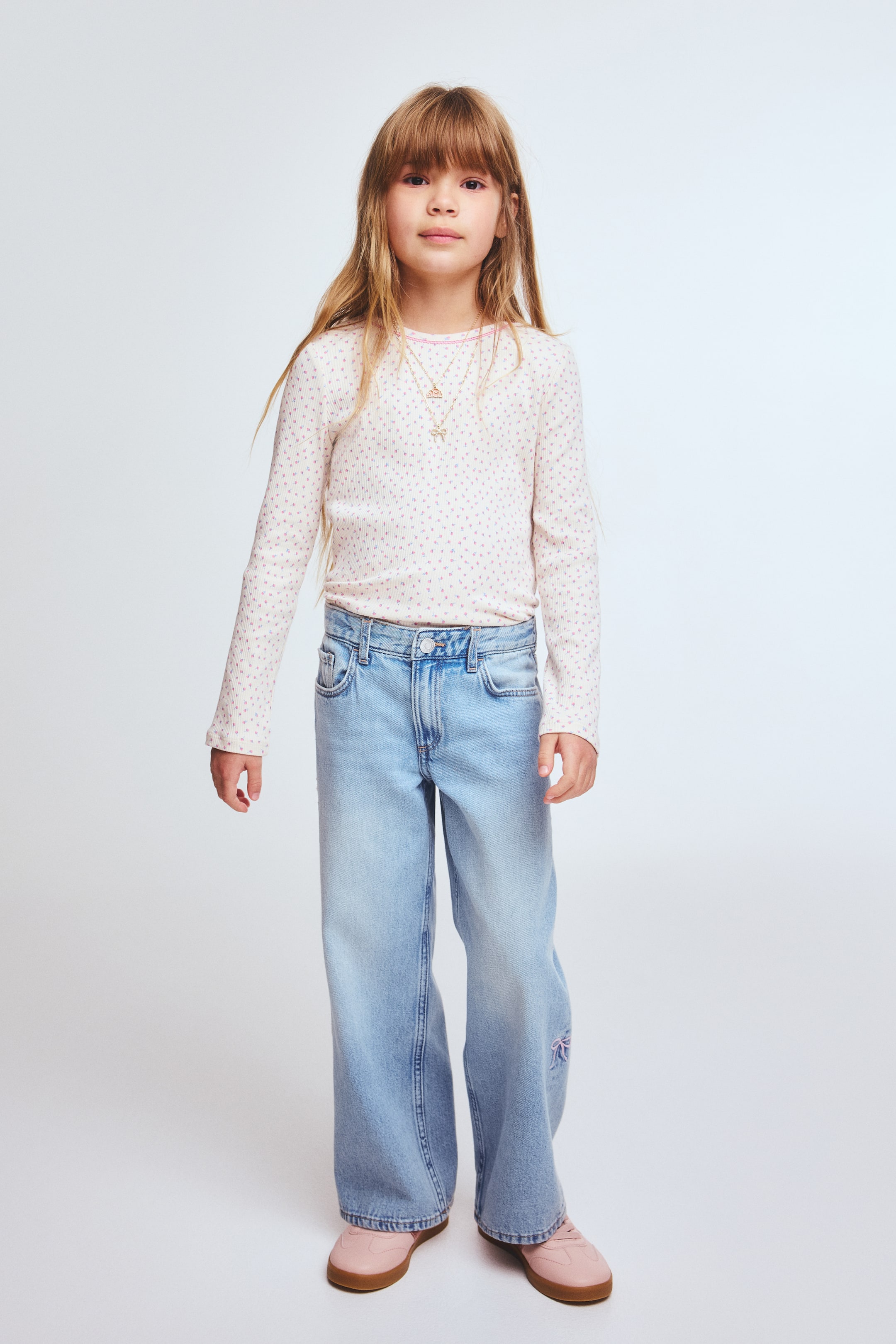 View larger image: Wide-Leg Jeans with Motif - Light denim blue/bows - Kids | H&M US 3