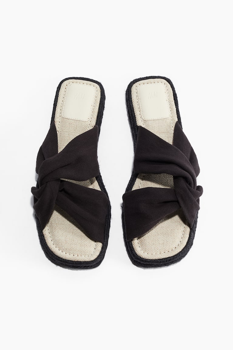 Sandales façon espadrilles avec détail torsadé