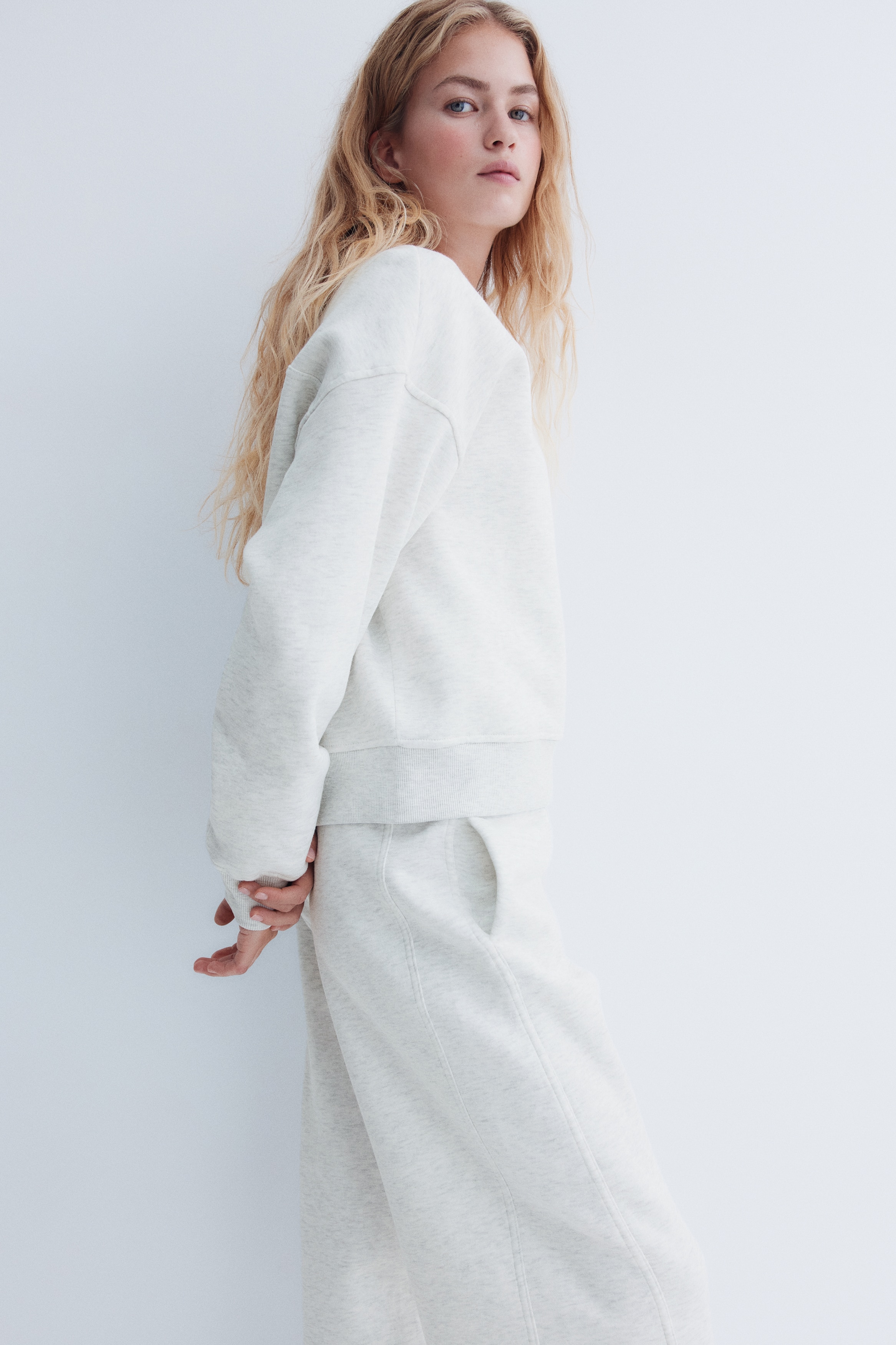 LovelyWholesale Sweatsuits Women 2 Piece Outfit Hoodies And