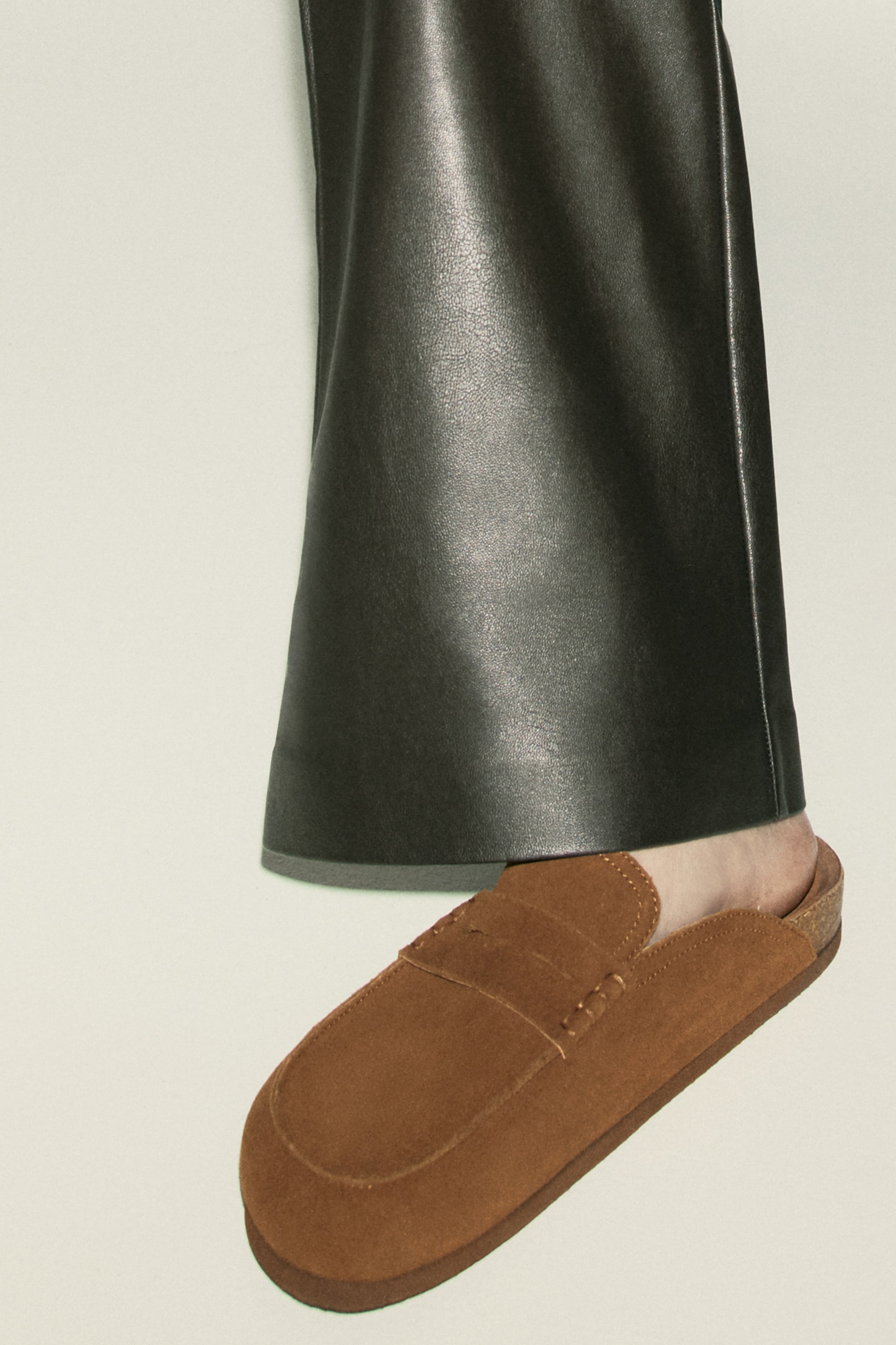 Mules mocassins en cuir