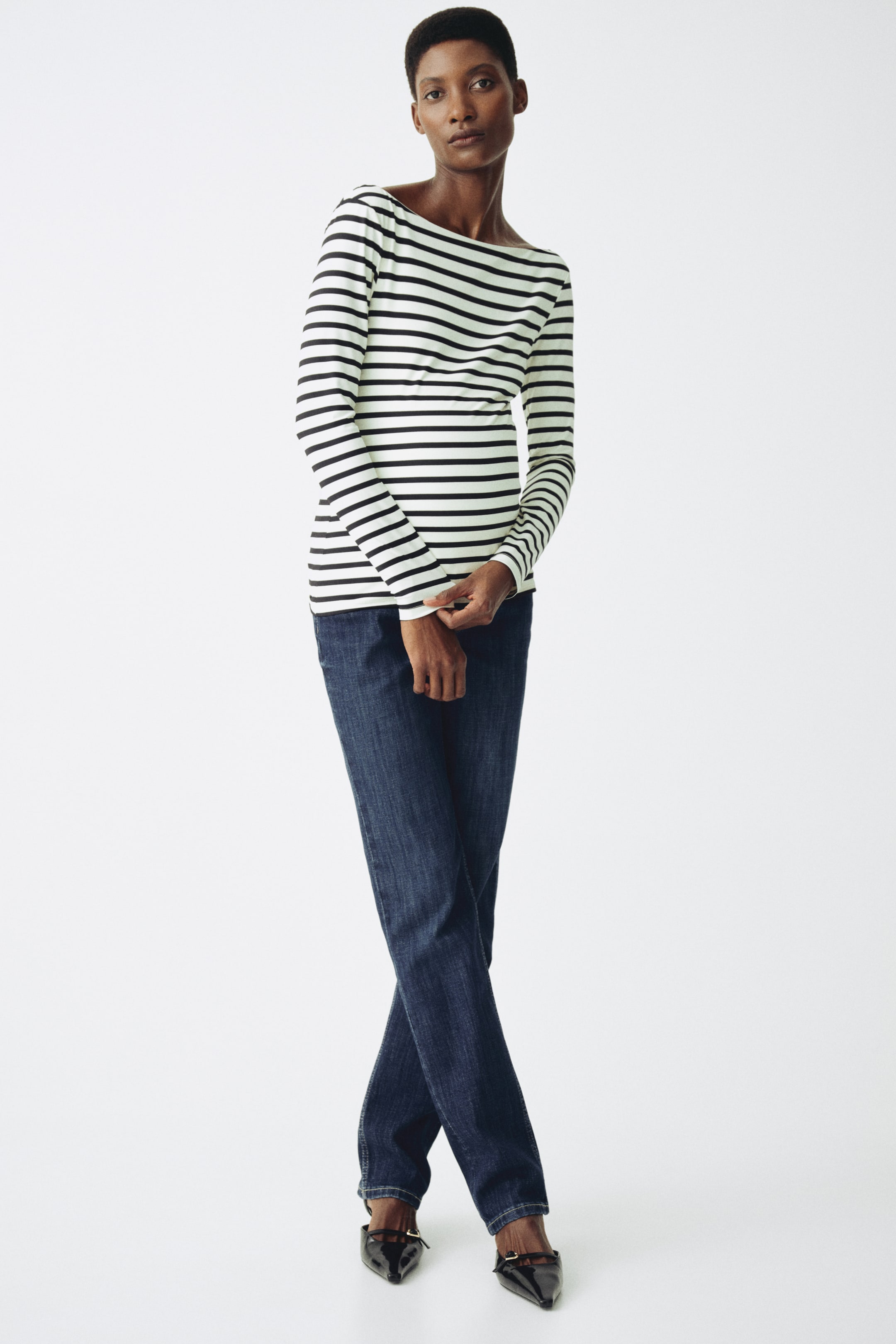 Grotere afbeelding bekijken: MAMA Top met boothals - Wit/zwart gestreept - DAMES | H&M BE 2