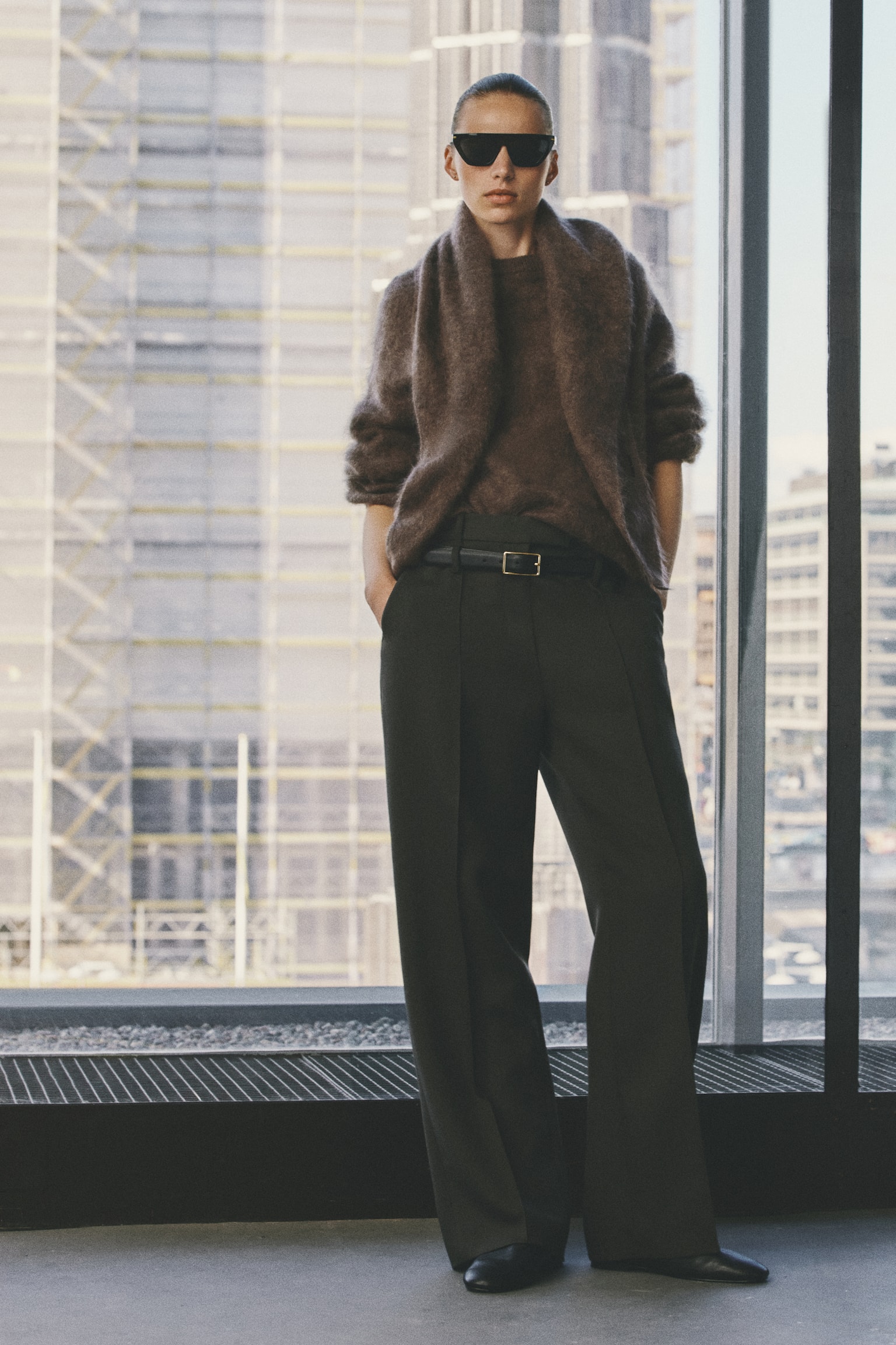 Женский свитер H&M Brushed Wool Sweater with Scarf, цвет: Тёмный коричневый — фото 5