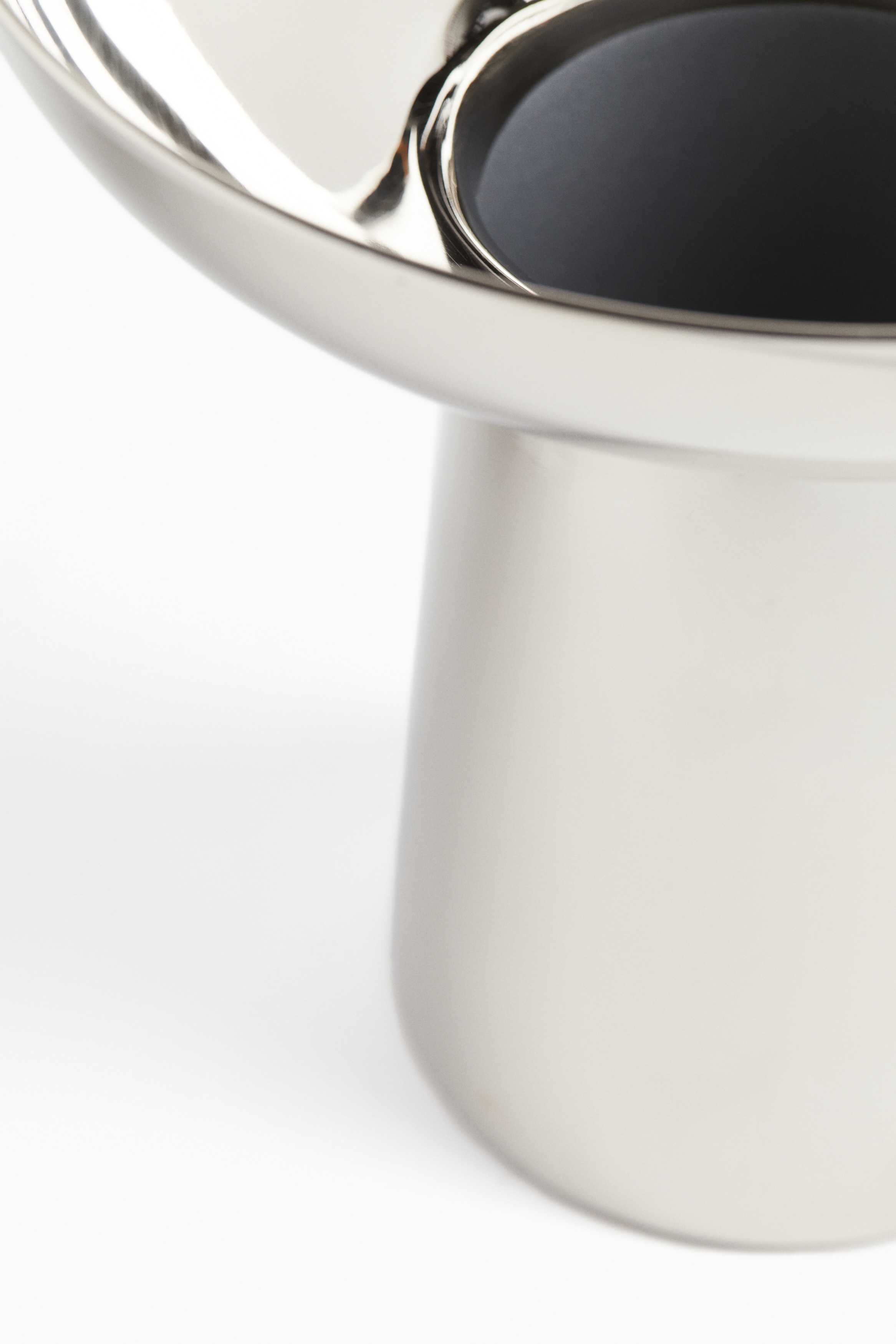 Silver-colored Metal Vase at H&M Home | H&M US