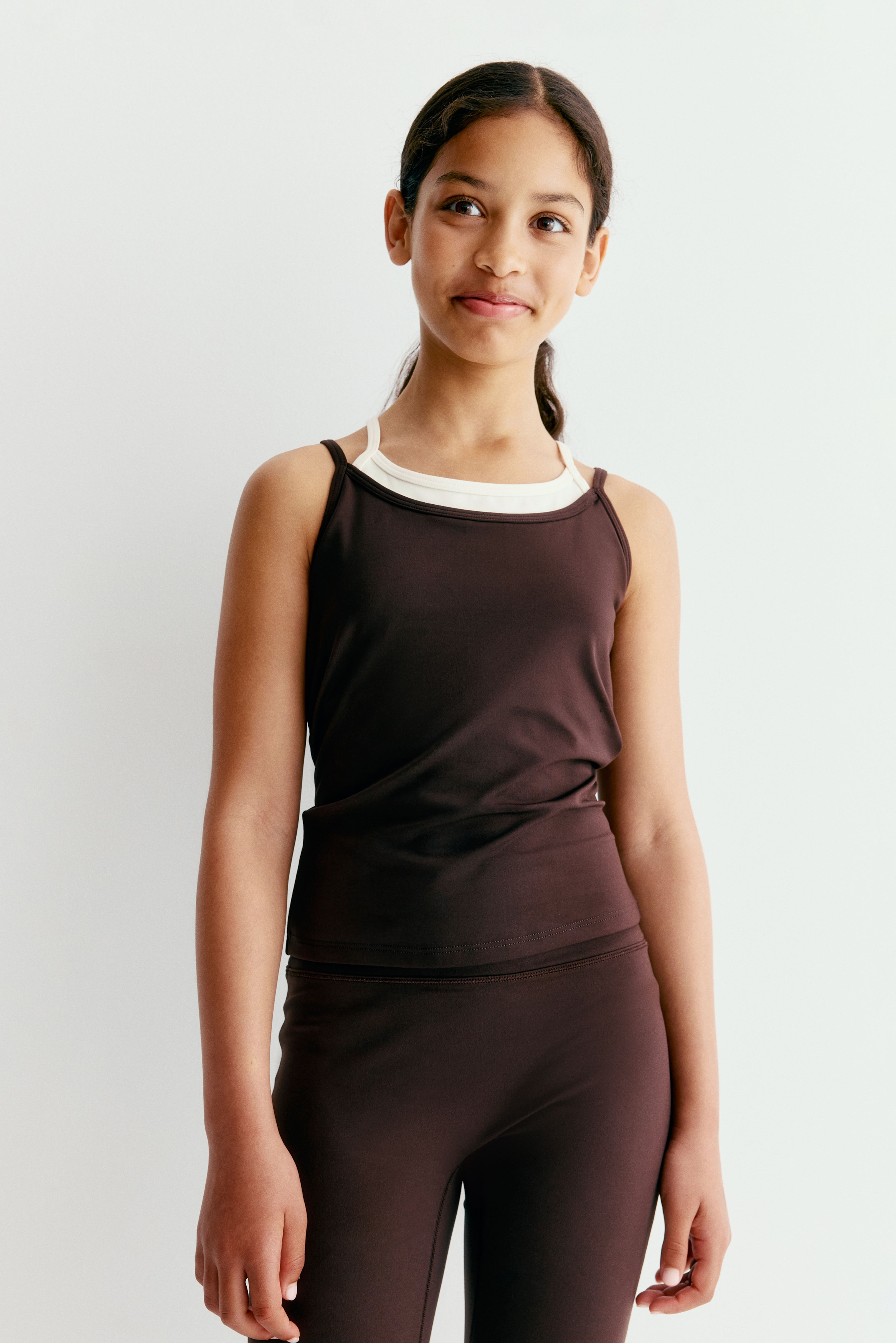 Sports strappy top with SoftMove™