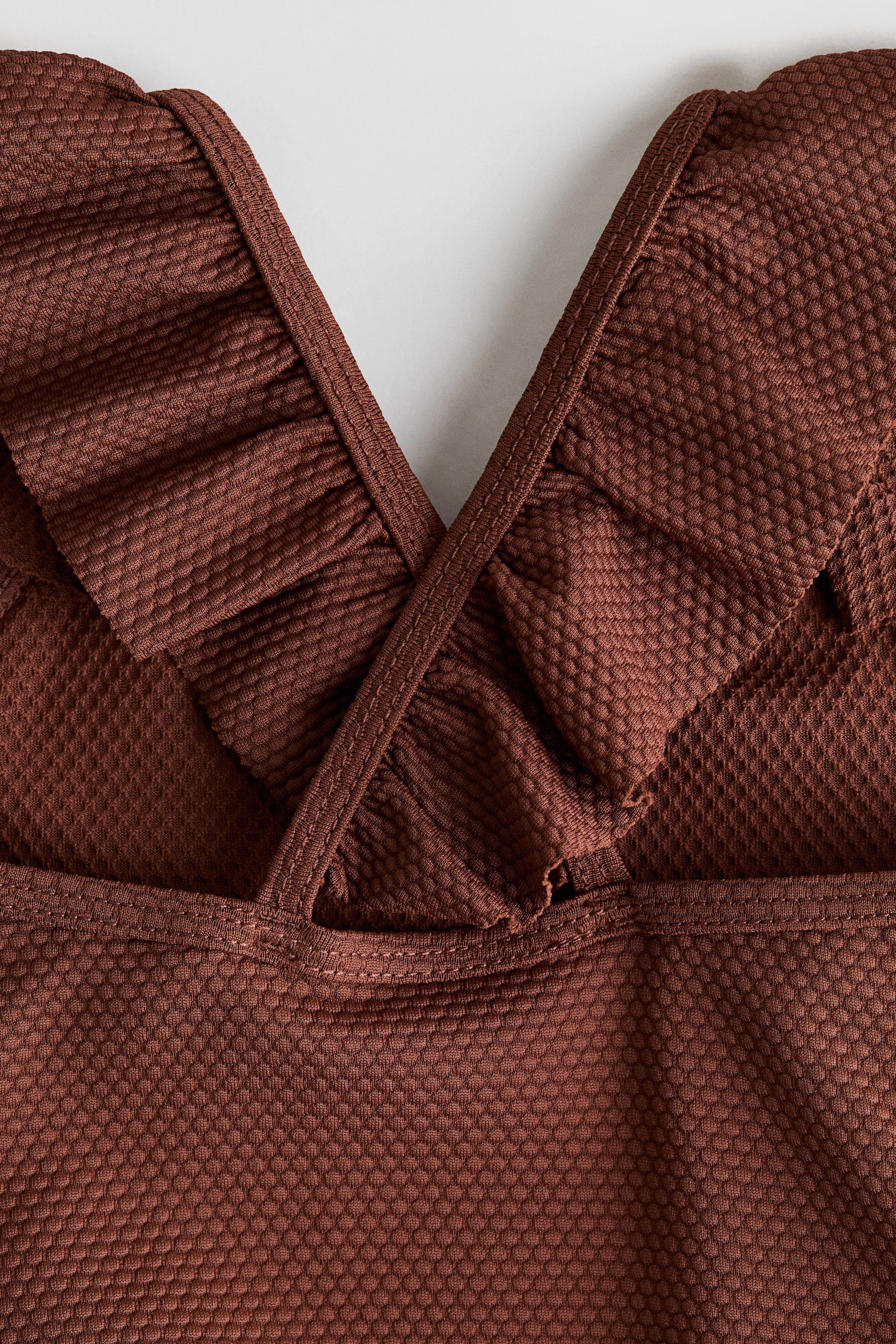 Grösseres Bild ansehen: Badeanzug mit Volants - Braun - KINDER | H&M CH 2