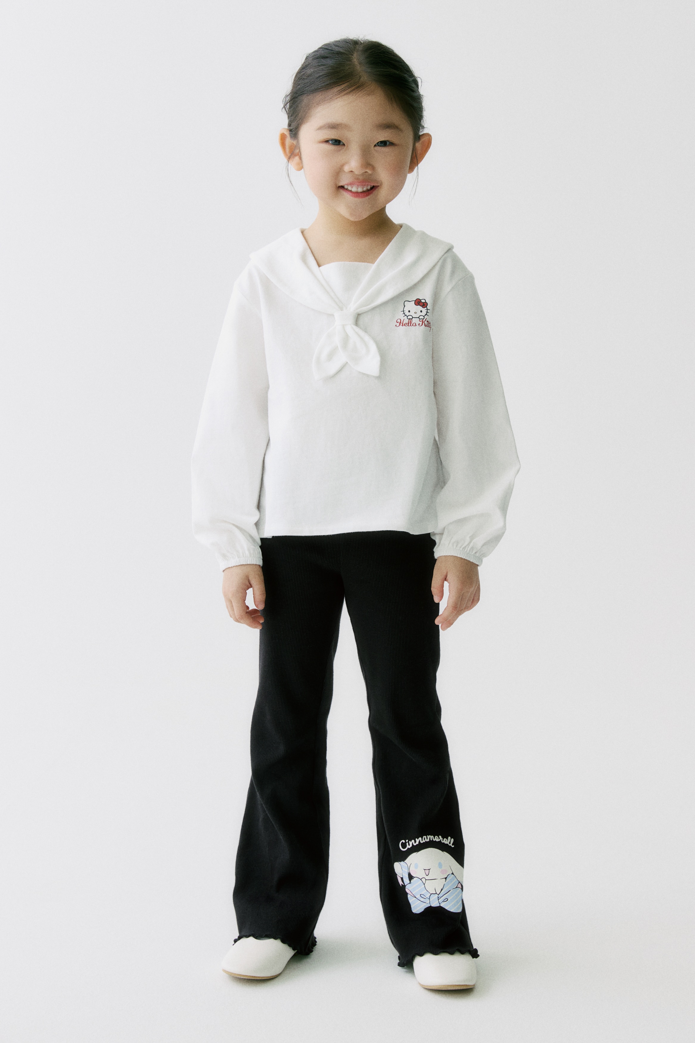 プリントフレアレギンス - ブラック／シナモロール/ネイビーブルー／ハローキティ