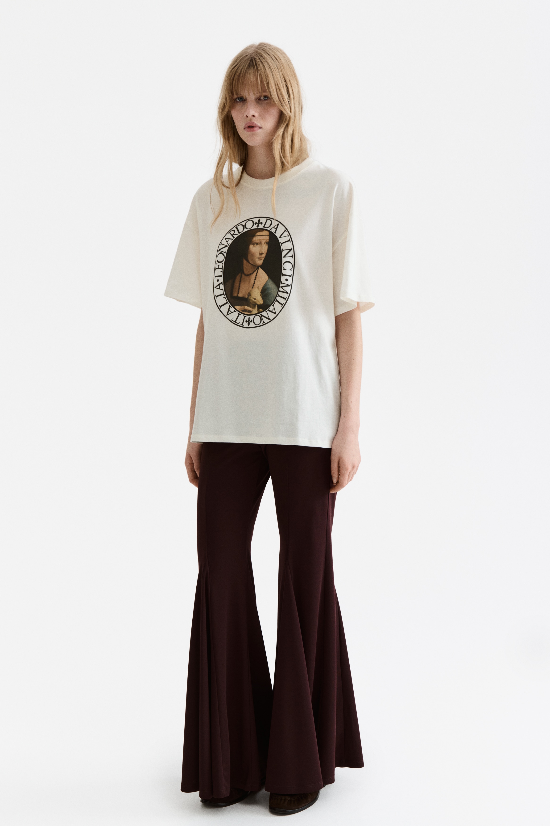 オーバーサイズ プリントTシャツ - ホワイト／Leonardo da Vinci/ブラック／Simon Pietersz Verelst/ブラック／Billie Eilish/ライトベージュ／Degas/ホワイト／Selena Gomez/ブラウン／Monet/ダークピンク／Matisse/ダークグレー／Pacha