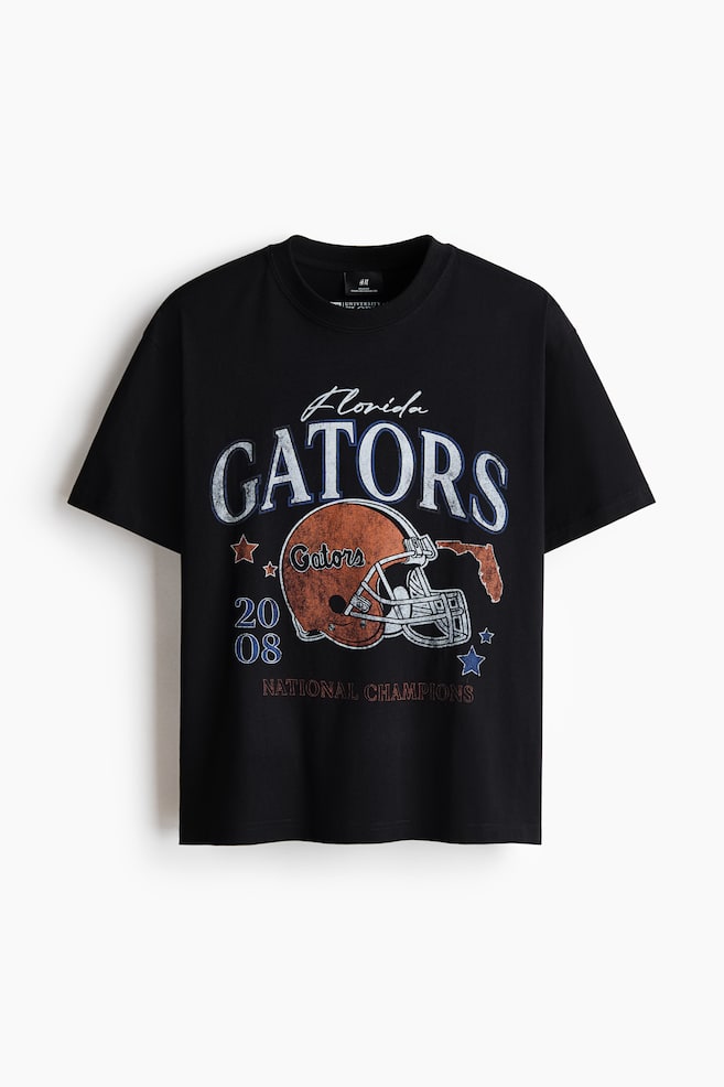 Loose Fit T-shirt - Black/Florida Gators/White/University of Michigan/White/Formula 1/Black/Post Malone/White/Claude Monet/White/Oasis/Black/Metallica/White/The Rolling Stones/Black/Scarface/Black/Nirvana/White/NASCAR/Black/2Pac/Dark gray/Nirvana/White/Kodak/Dark green/Henri Matisse/White/Smiley® Originals/Light blue/Monet/White/Keith Haring - 1