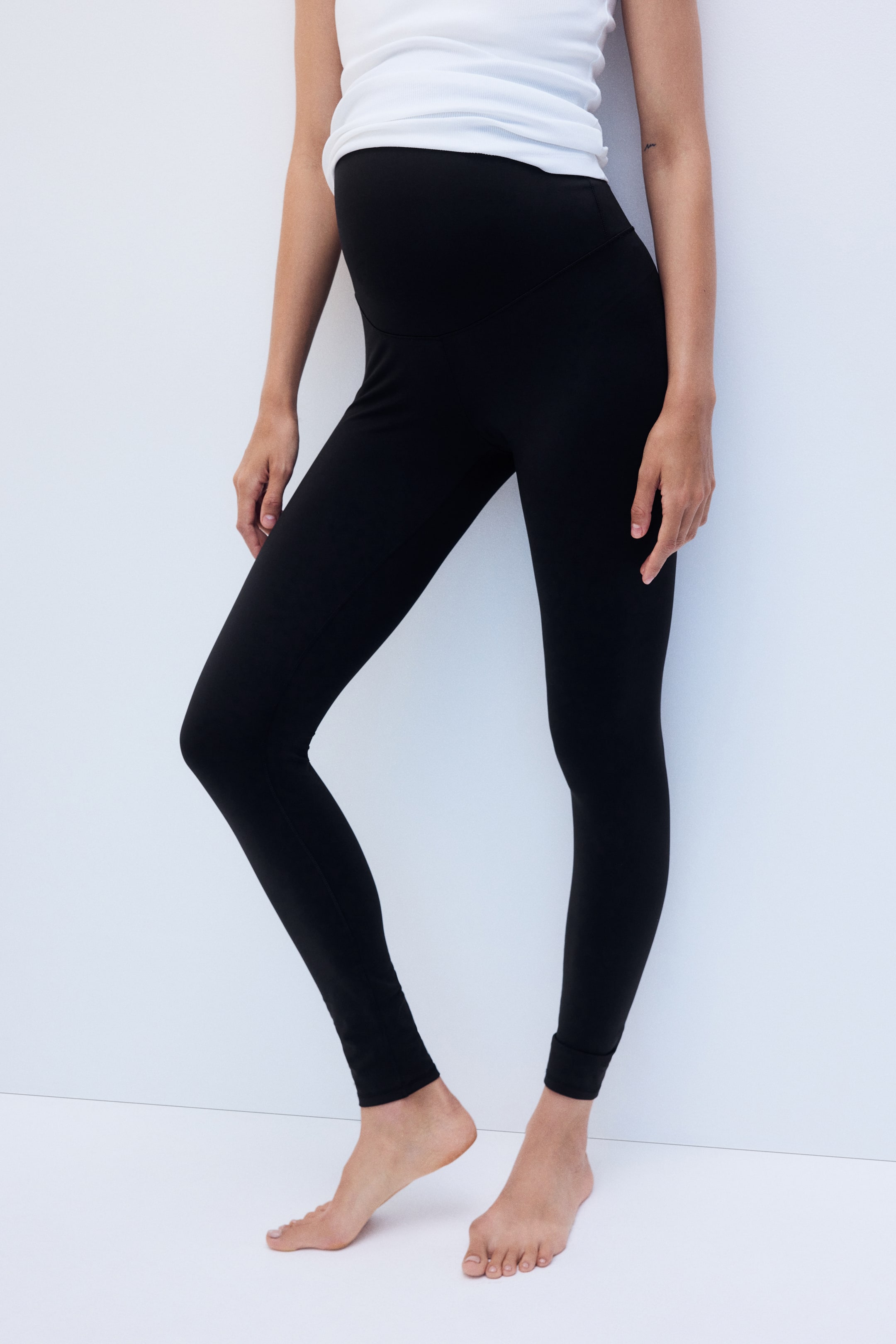 Женские леггинсы H&M MAMA Before & After Sports Leggings — фото 6