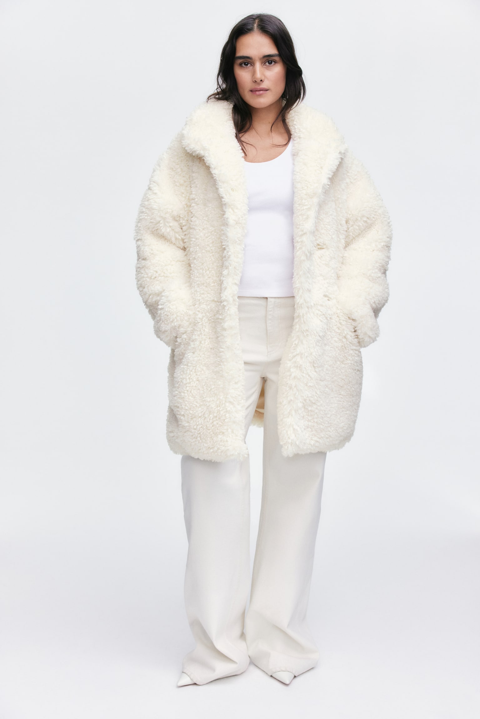 Fluffy coat - Cream/Black - 3