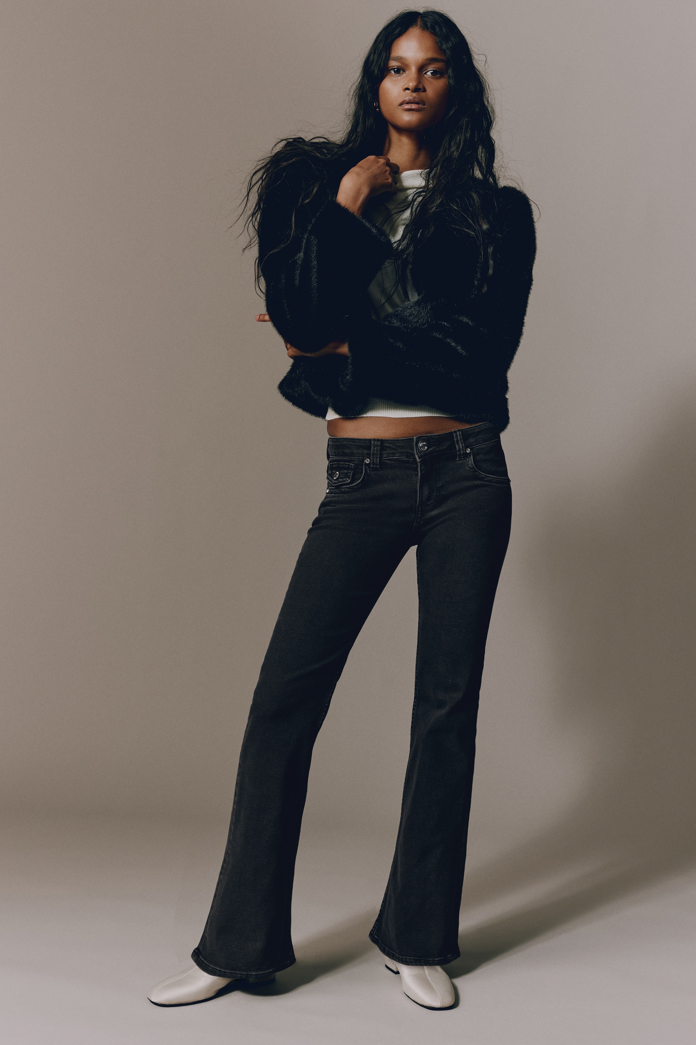 Flared Low Jeans - Negru-prespălat/Gri-denim/Albastru-denim închis/Albastru-denim/Albastru-denim deschis/Denim blue