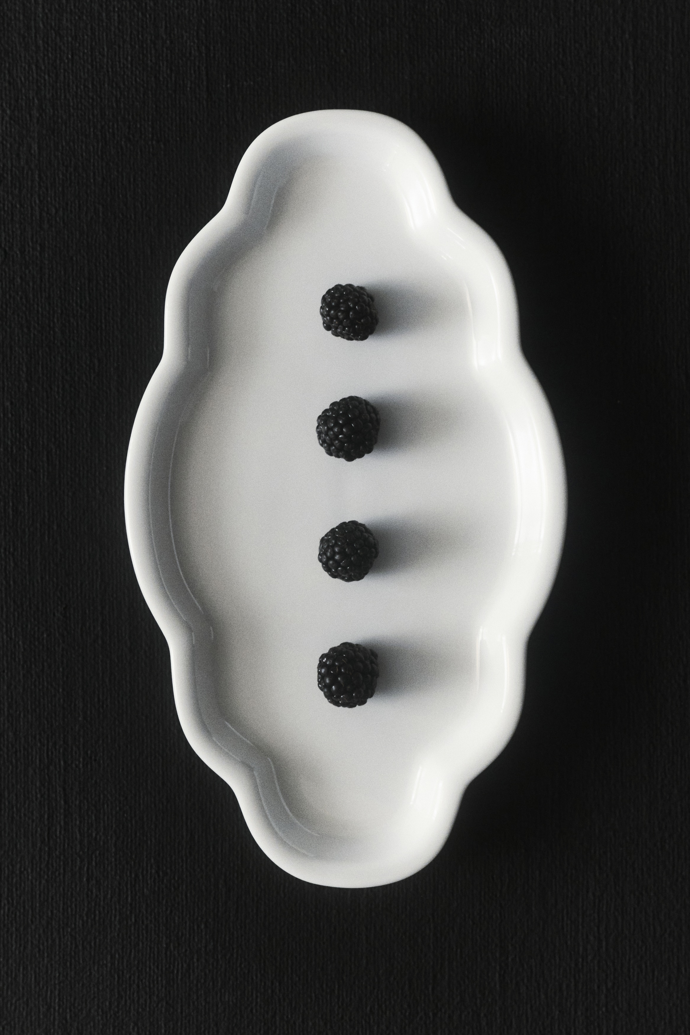 3-piece porcelain serving plate set - White