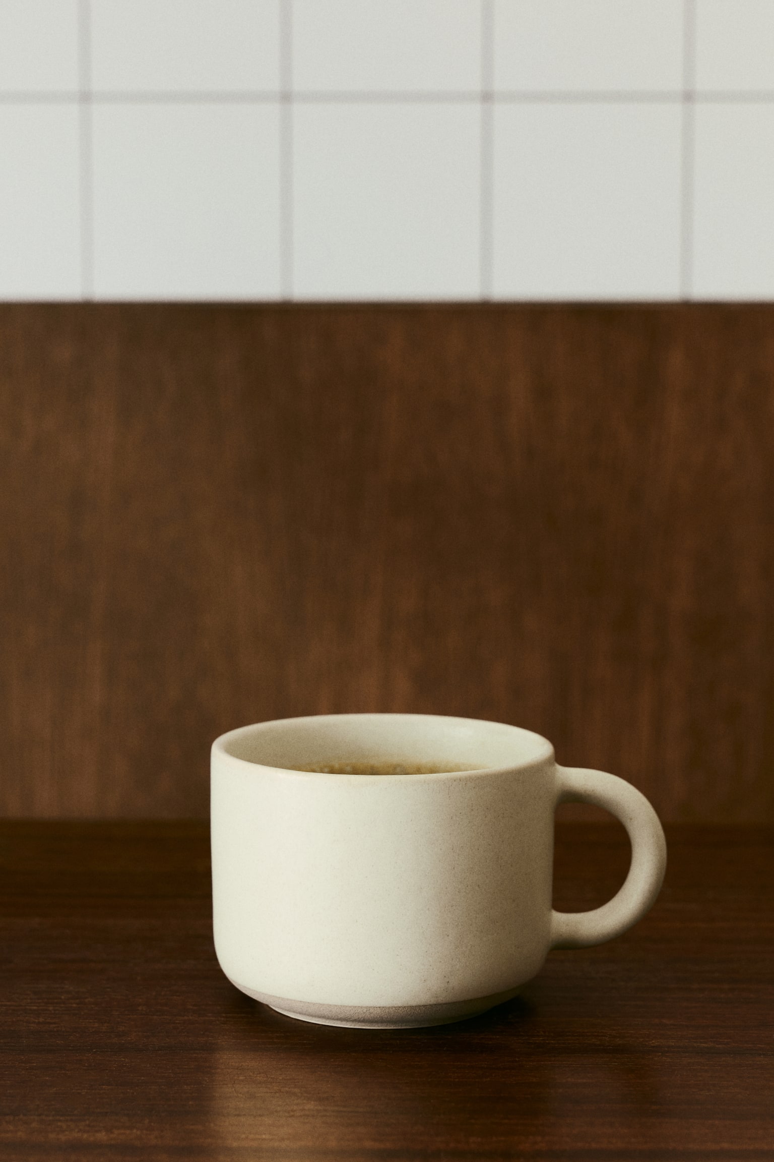 Reactive-glaze stoneware mug - Light beige/Black/Beige - 2