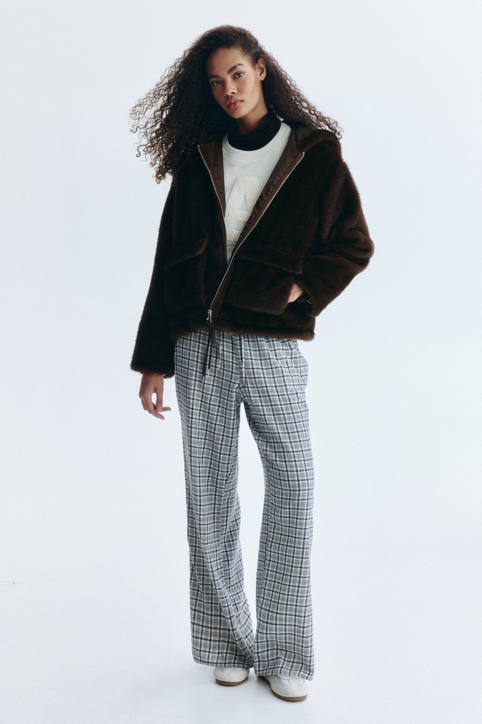 Fluffy jacket - Dark brown/Black - 4